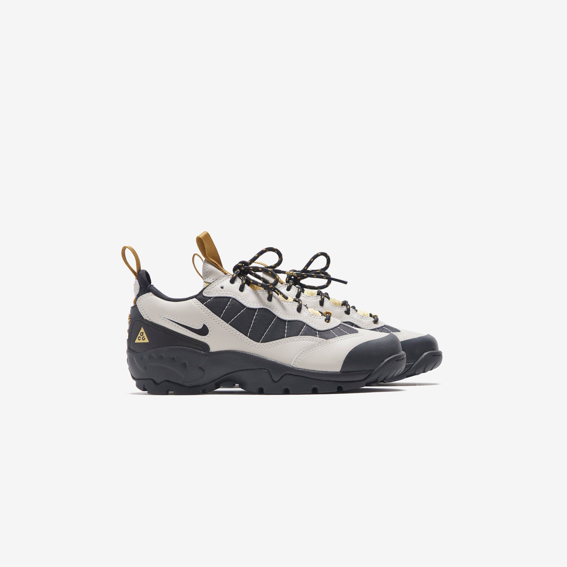 Nike ACG Air Mada - Light Bone / Celery / Desert Moss / Black