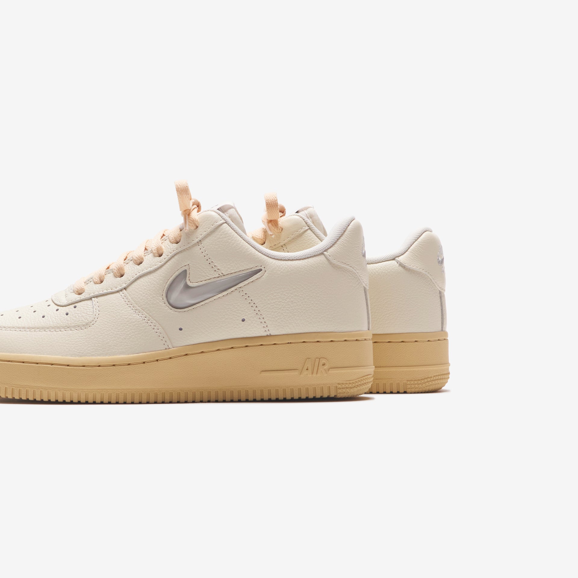 Nike Wmns Air Force 1 `07 LX - Coconut Milk / Light Bone / Lemon