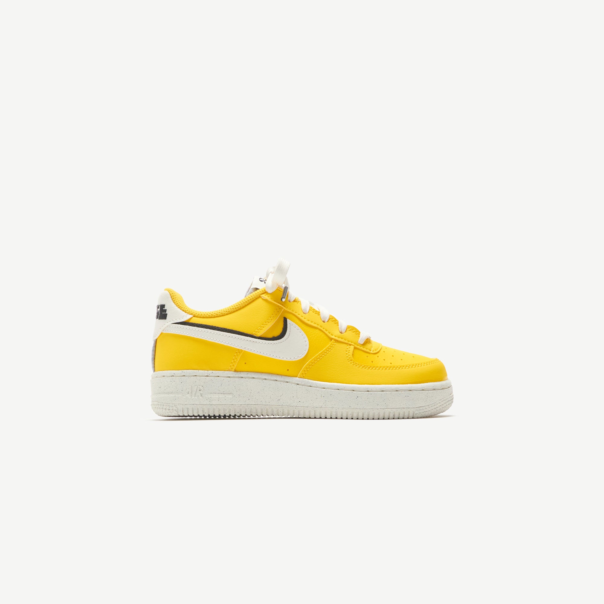 Nike air force outlet 1 07 lv8 yellow