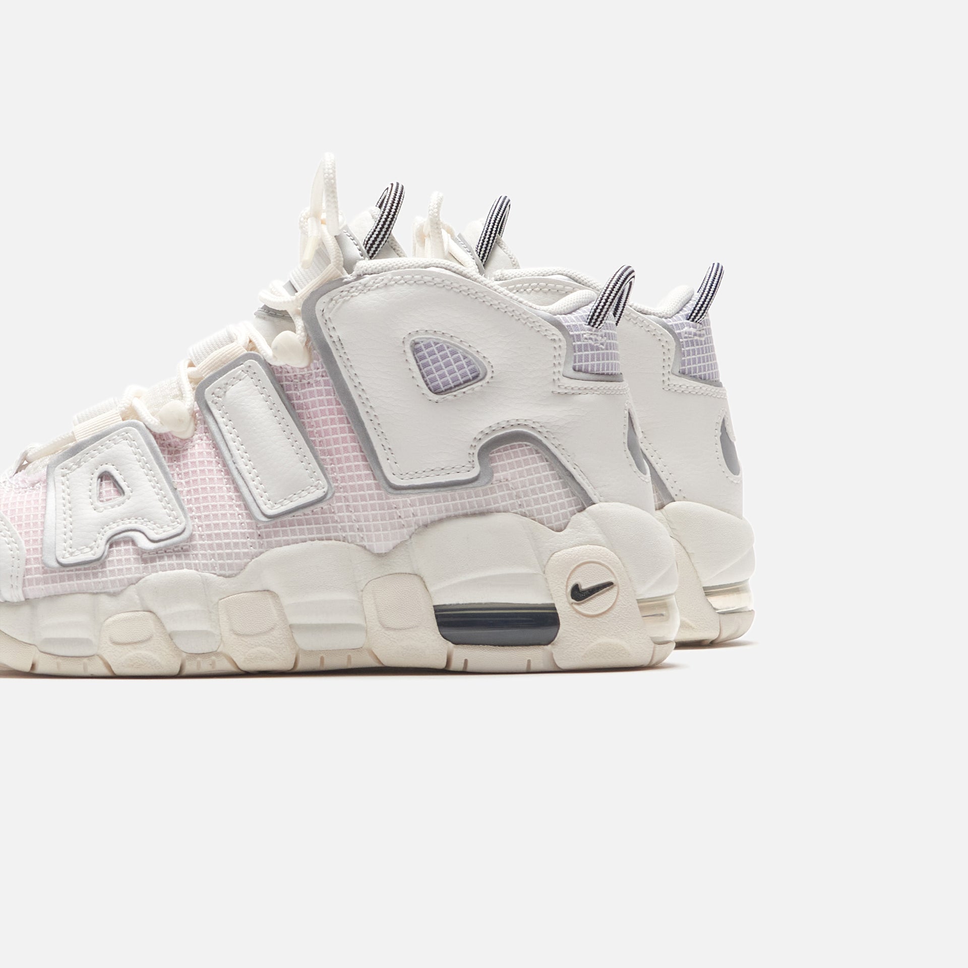 Nike Air More Uptempo - Sail / Black / Light Thistle / Pink Foam