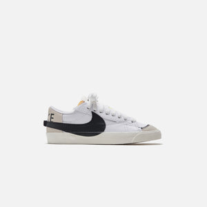 Nike WMNS Blazer Low `77 Jumbo - White / Black / Sail