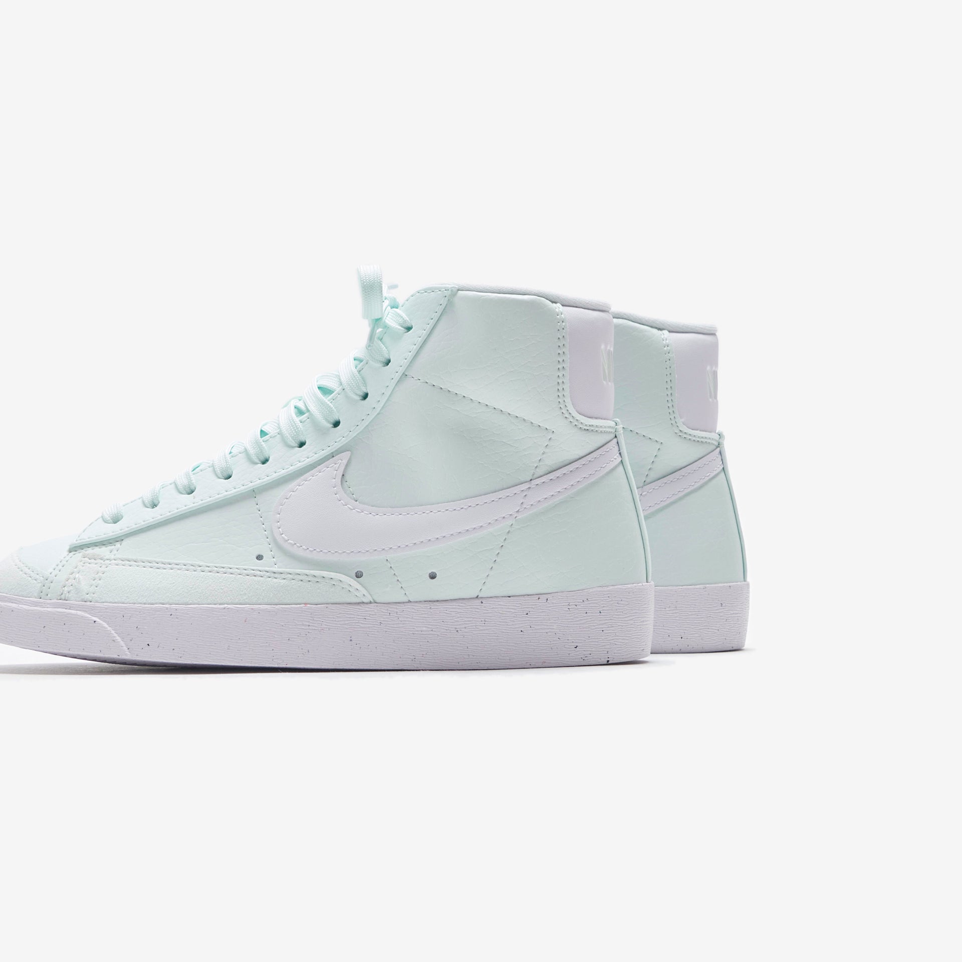 Nike Wmns Blazer Mid `77 Next Nature - Barely Green / White