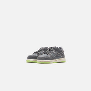 Nike Toddler Dunk Low SE - Iron Grey / Phantom / Ghost Green