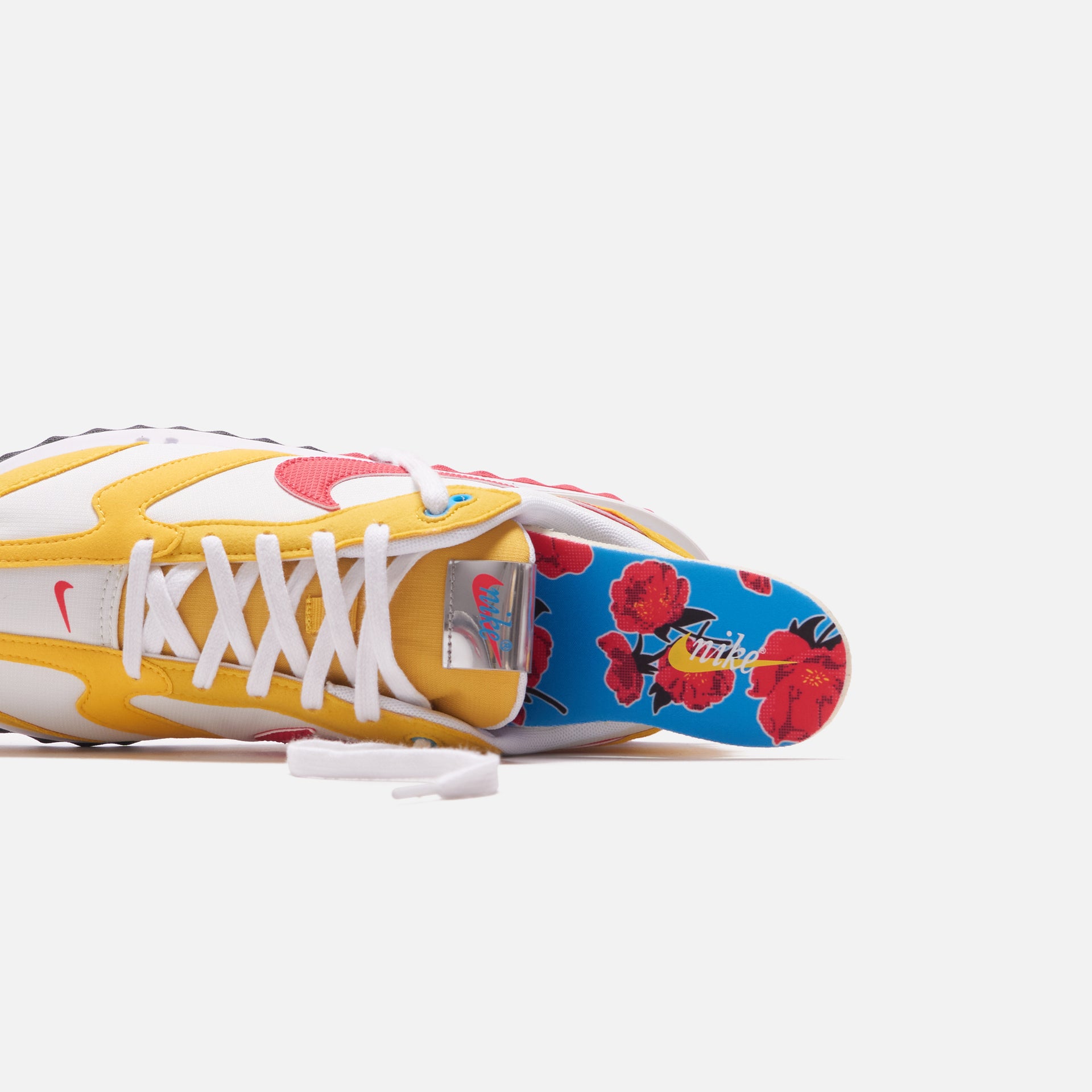 Nike Air Max Dawn - White