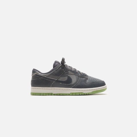 Nike Dunk Low Retro PRM - Iron Grey / Phantom / Scream Green