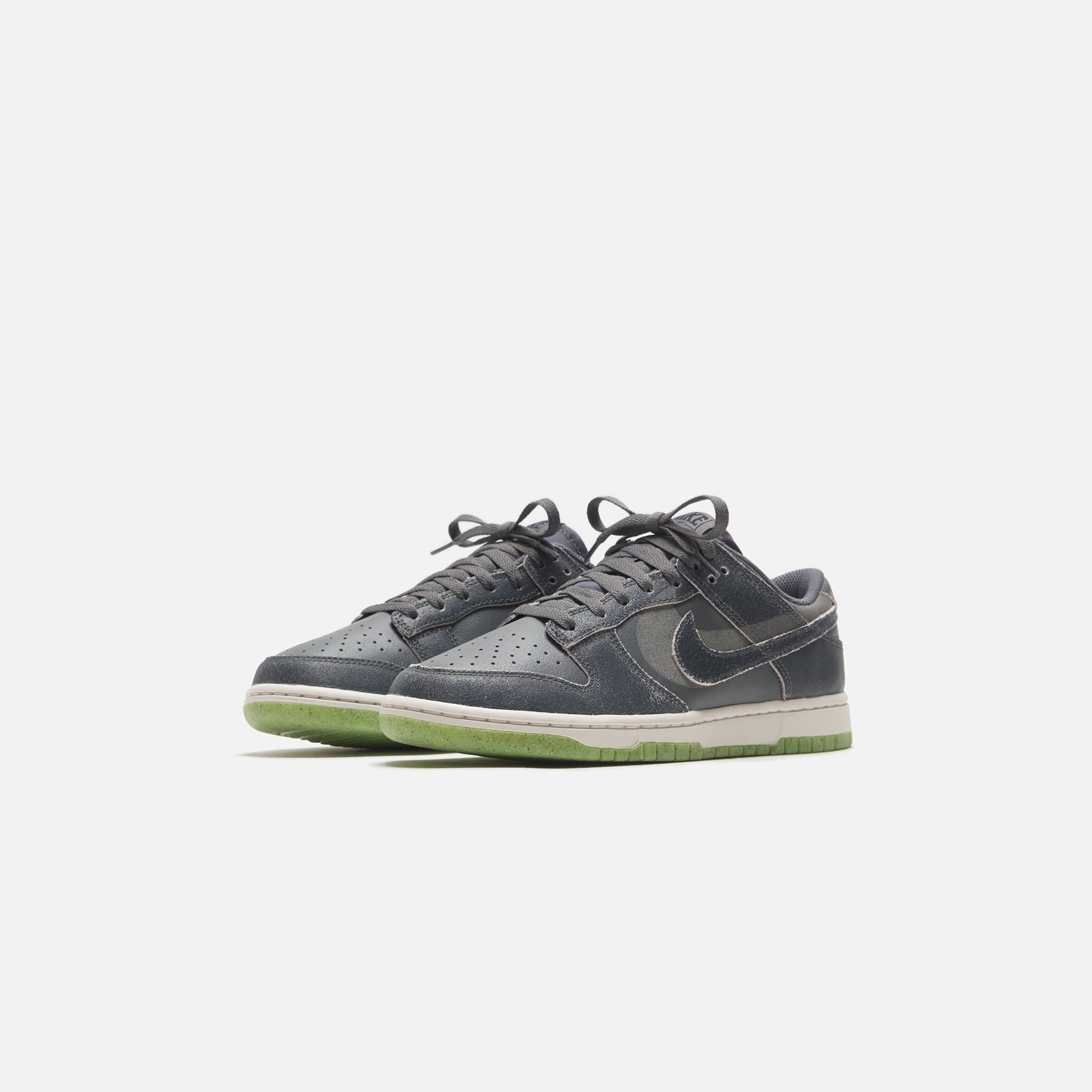 Nike Dunk Low Retro PRM - Iron Grey / Phantom / Scream Green