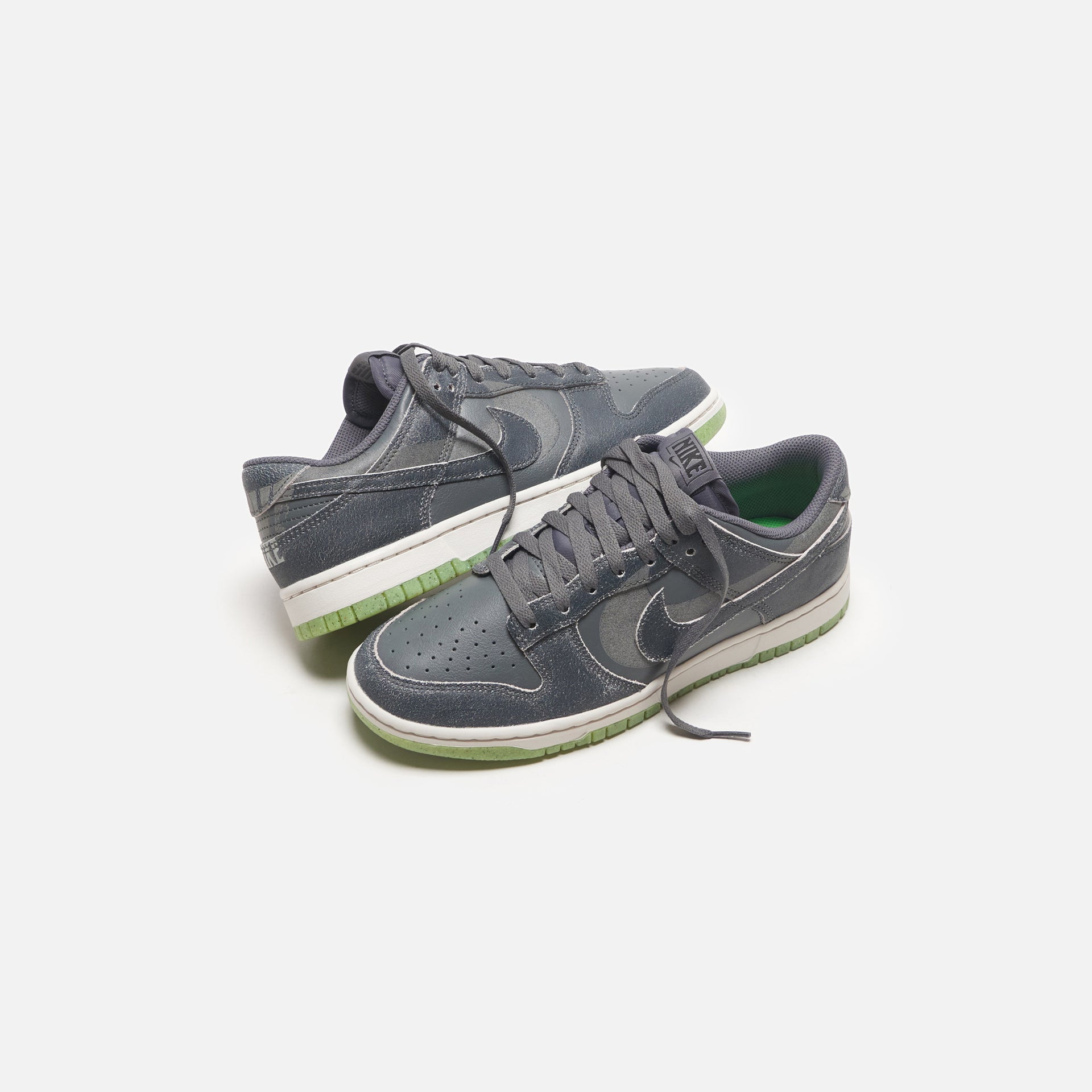 Nike Dunk Low Retro PRM - Iron Grey / Phantom / Scream Green