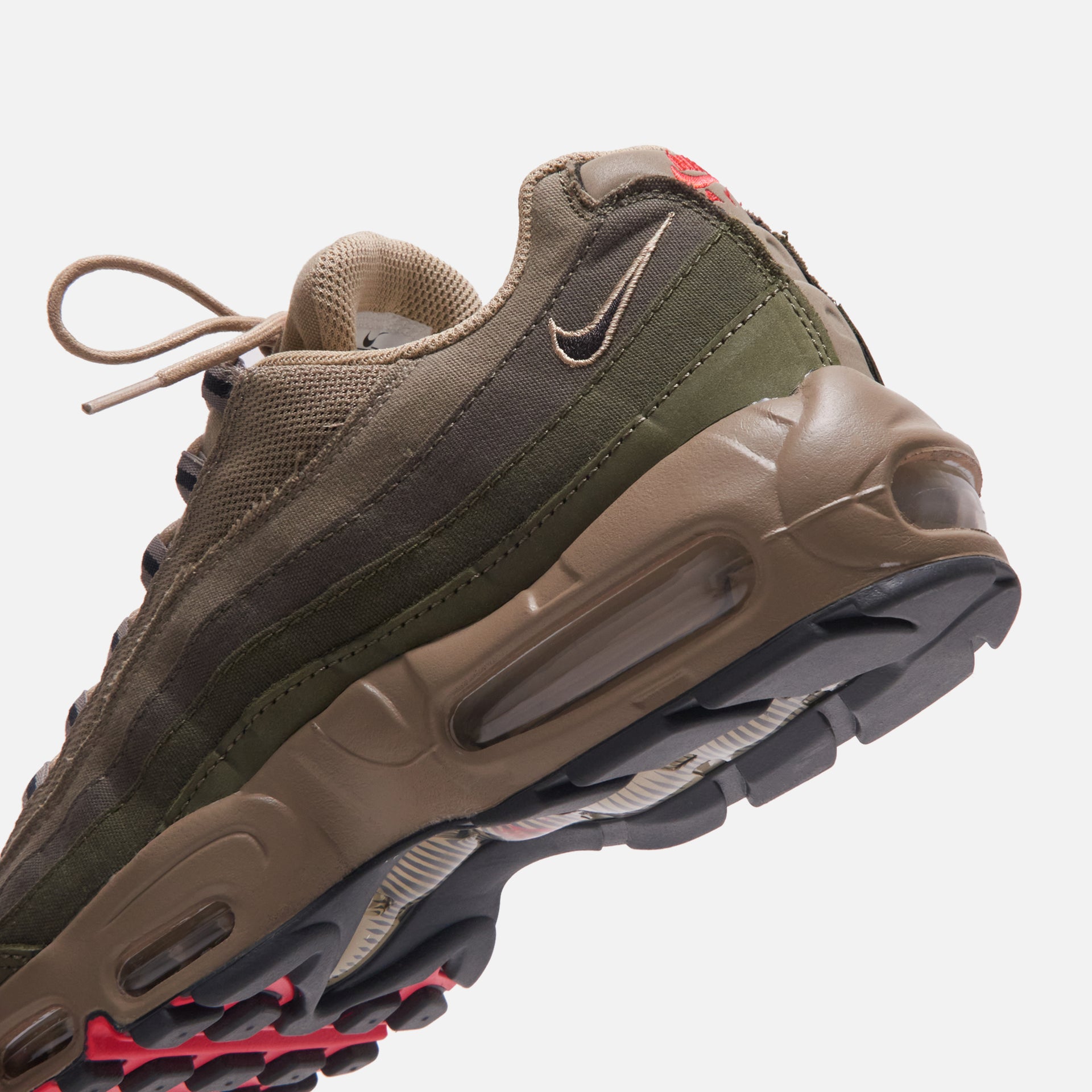 Nike Air Max 95 SE - Medium Olive / Black / Rough Green