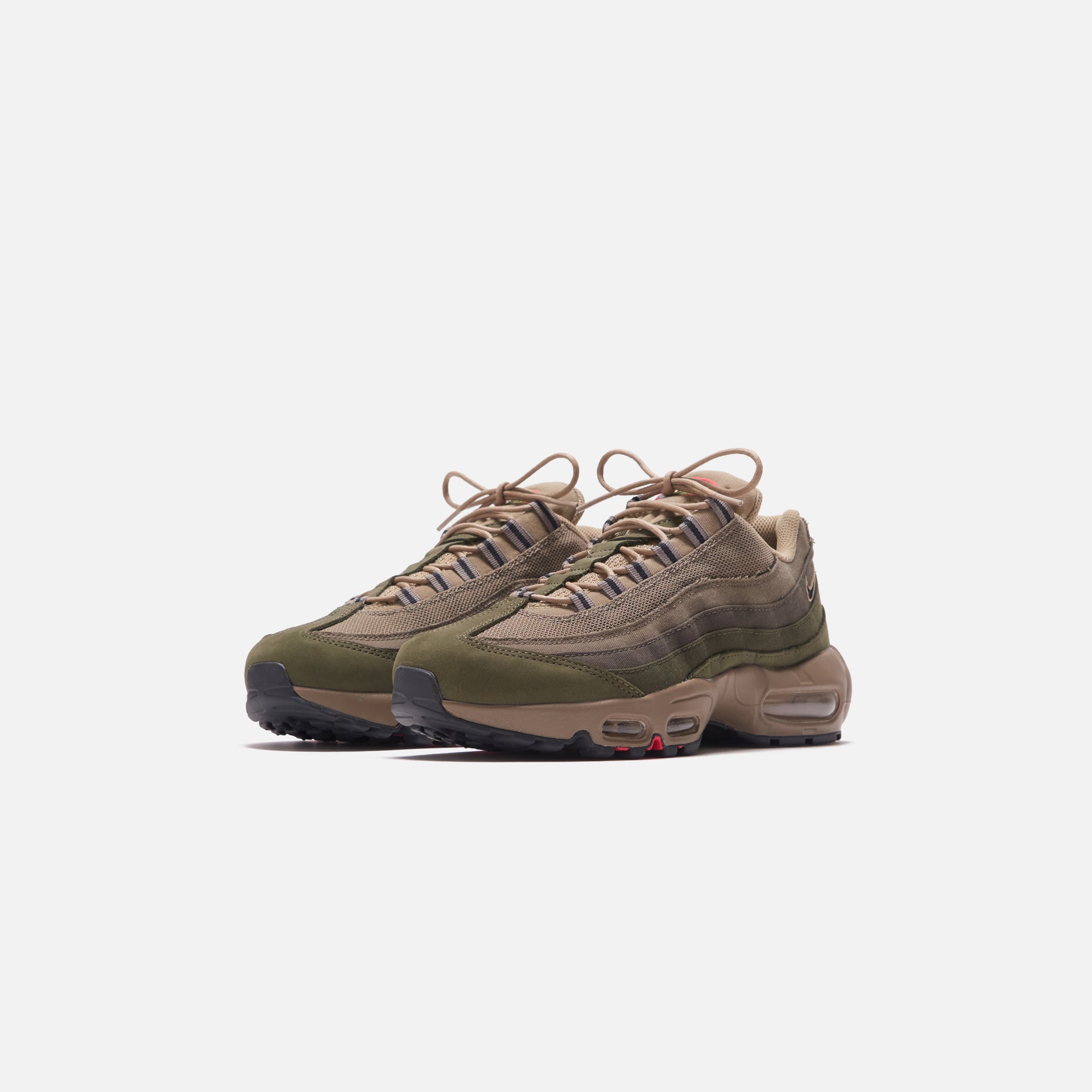 Nike Air Max 95 SE - Medium Olive / Black / Rough Green