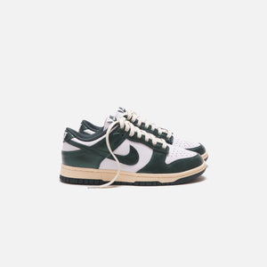 NKDQ8580 100NikeWDunkLowWhiteProGreenCoconutMilk 15283 300x