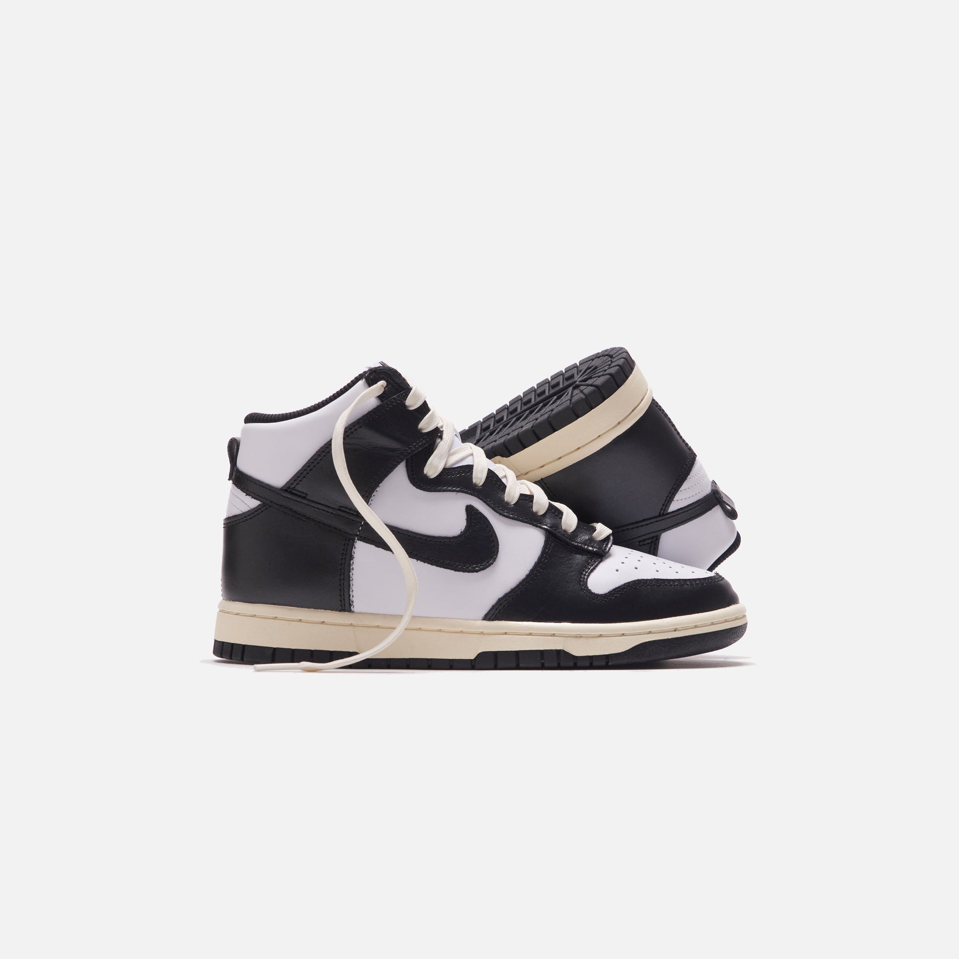 Nike WMNS Dunk High - White / Black / Coconut Milk