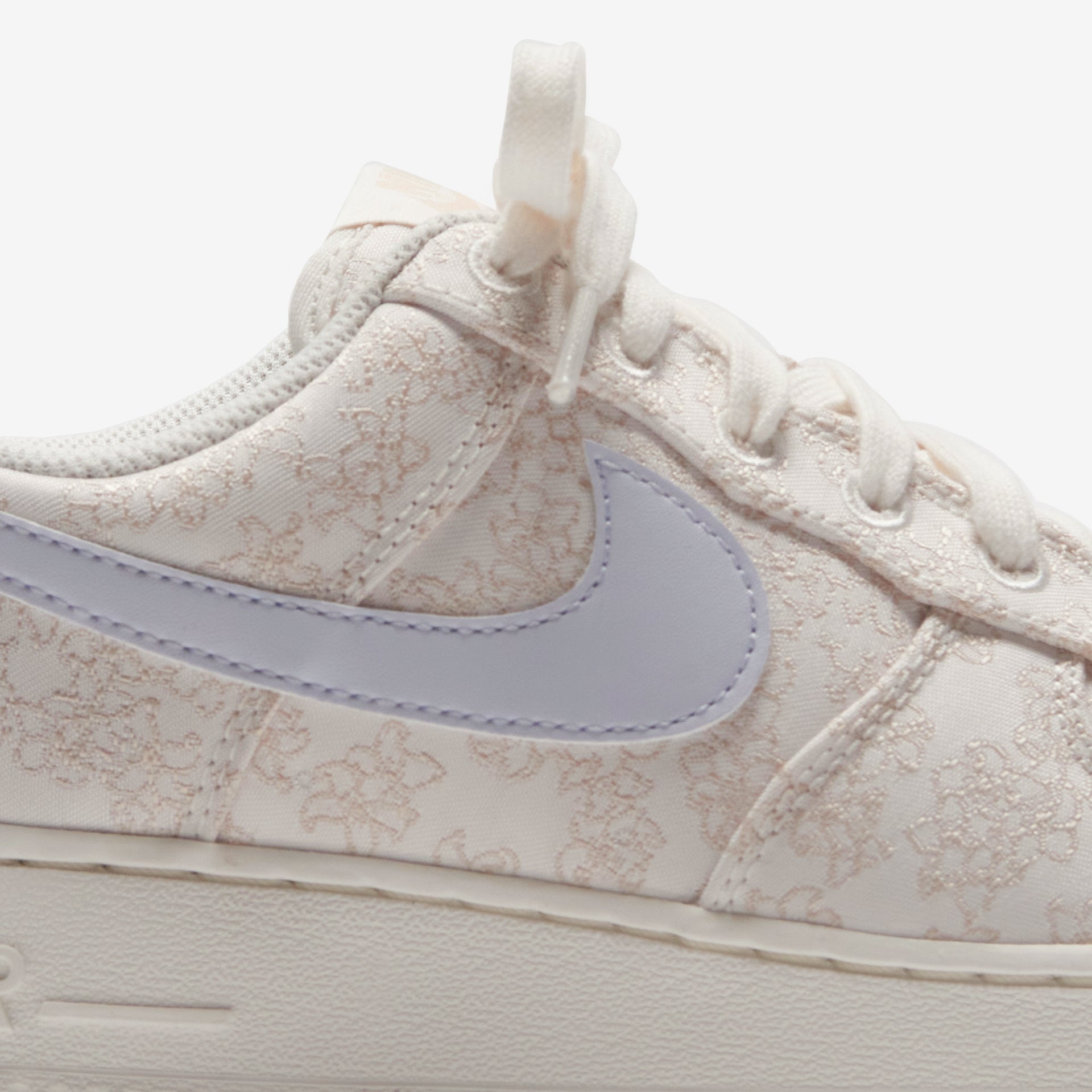 Nike Wmns Air Force 1 `07 SE - Grey / Blue / Gold