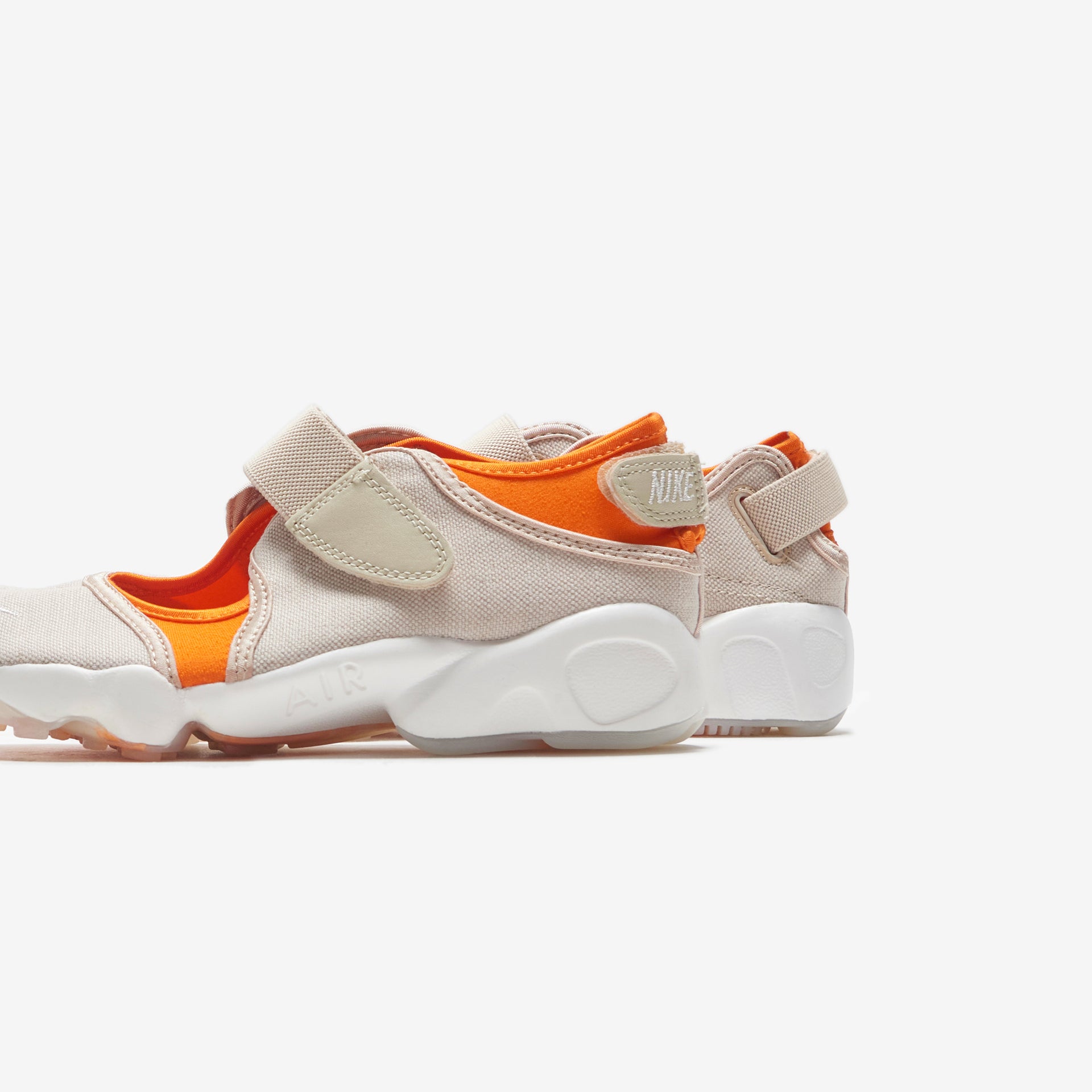 Nike Wmns Air Rift - Rattan / Summit White / Magma Orange