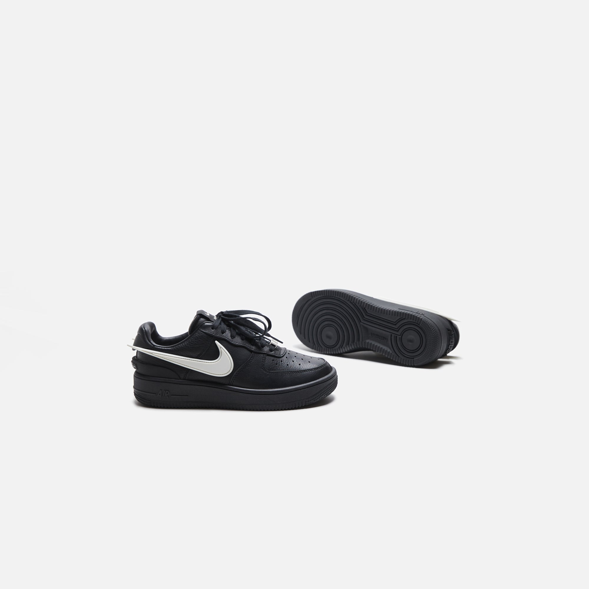 AMBUSH × Nike Air Force 1 Low Black 27cm AMBUSH Nike Air Force 1 Low Chicago Release | Hypebeast