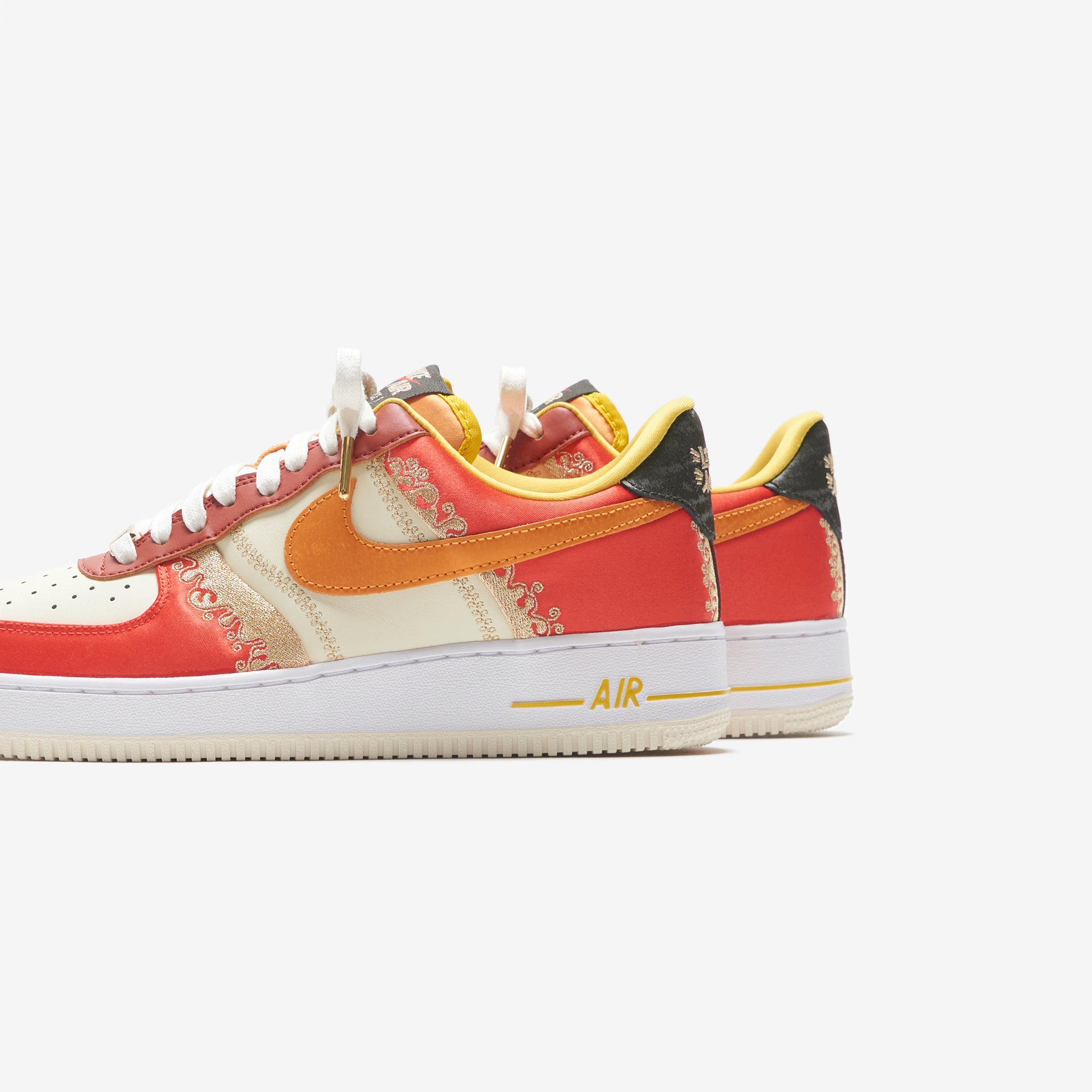 Nike Air Force 1 `07 PRM - Habanero Red / Coconut Milk