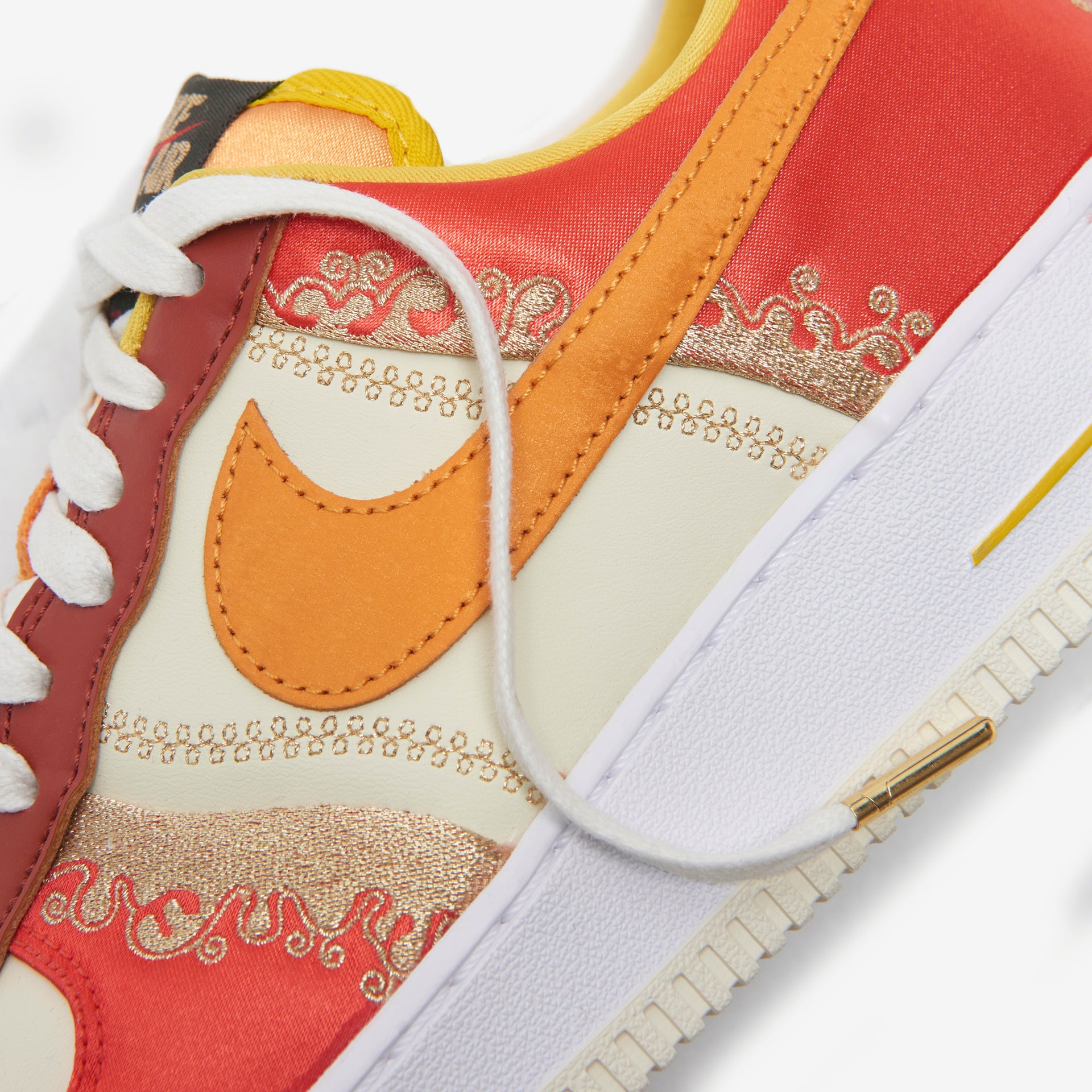 Nike Air Force 1 `07 PRM - Habanero Red / Coconut Milk