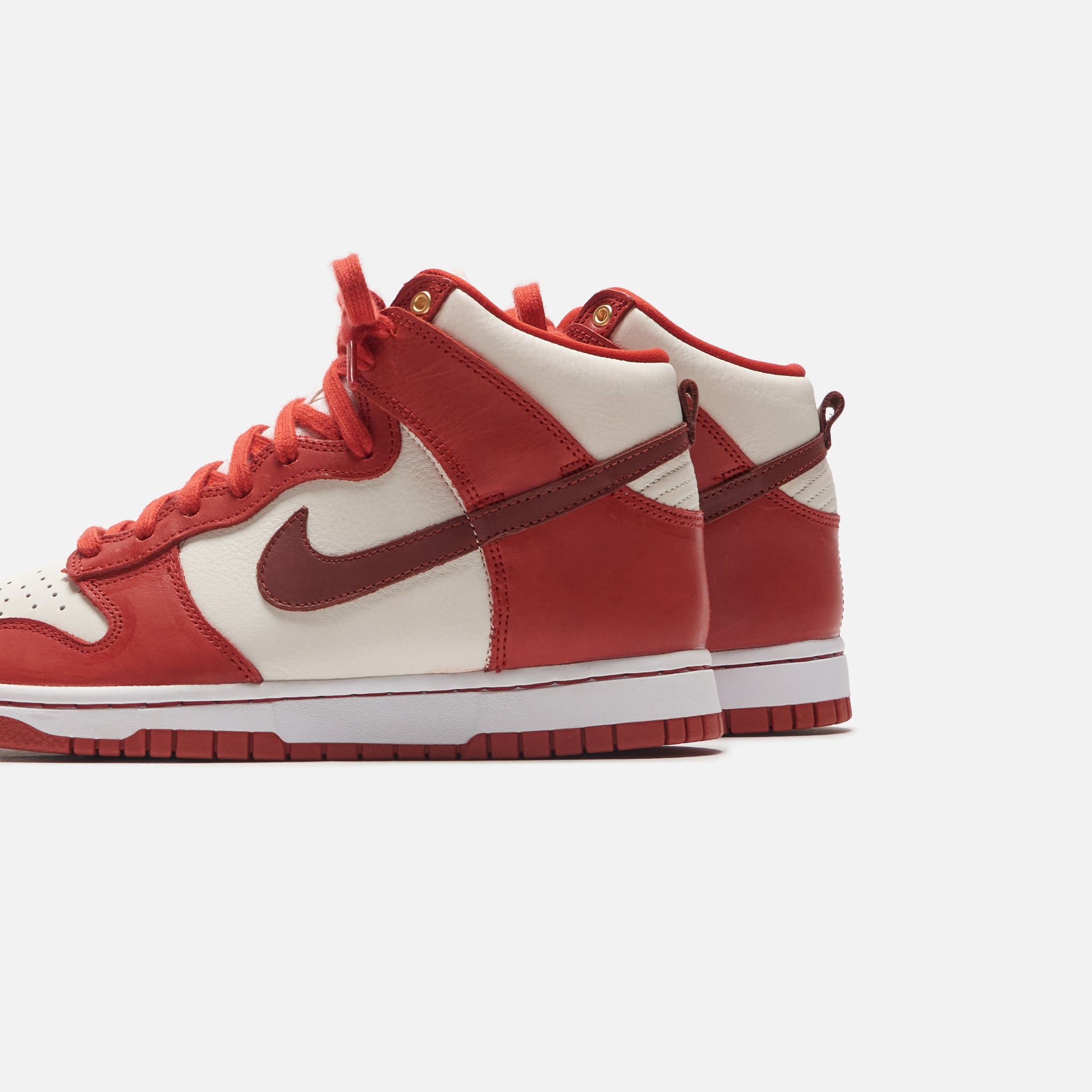 Nike Wmns Dunk High LXX - Cinnabar / Mars Stone / Sail / White