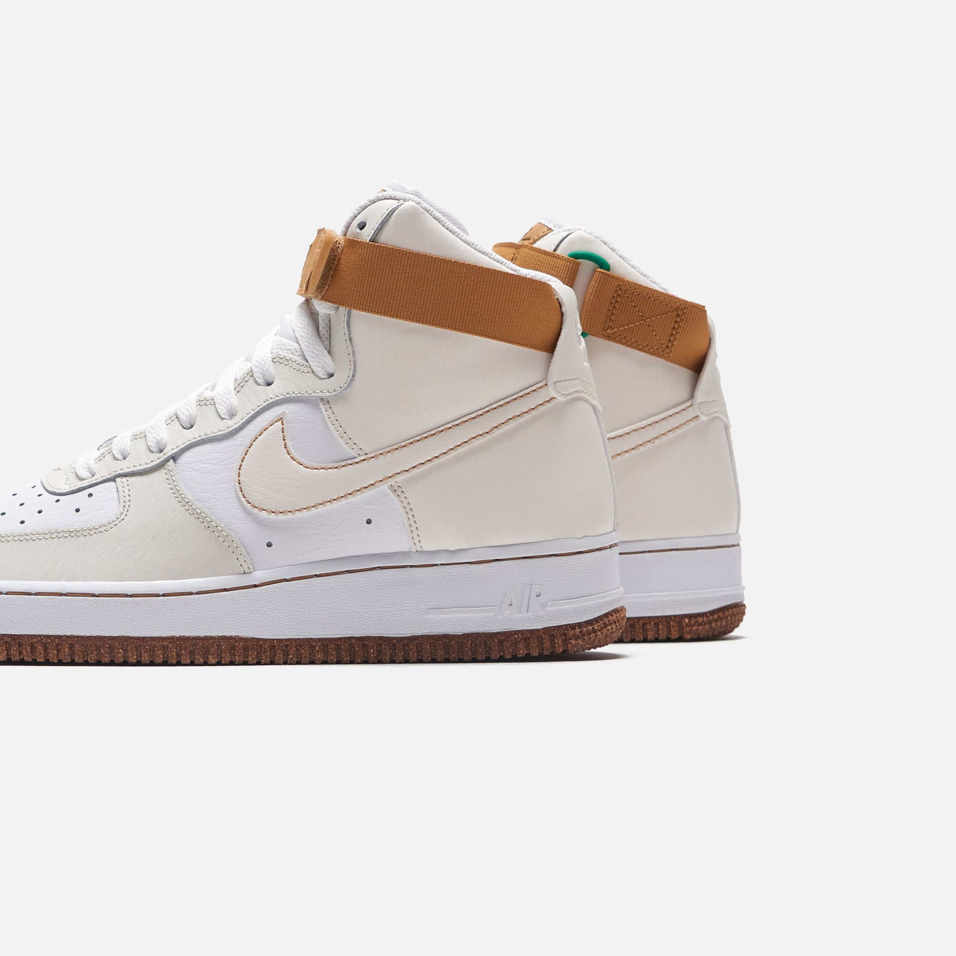 Nike Air Force 1 High `07 LV8 EMB - Phantom / White / Elemental Gold