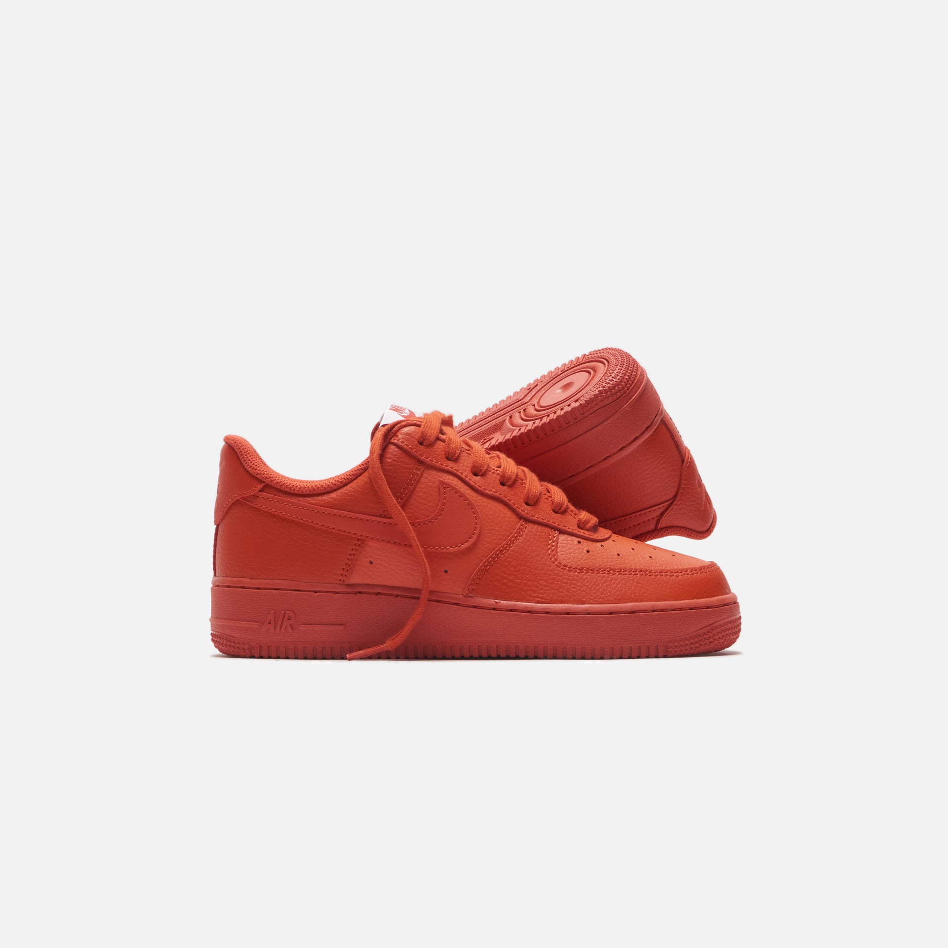 Nike Wmns Air Force 1 `07 - Mantra Orange / Cinnabar / White