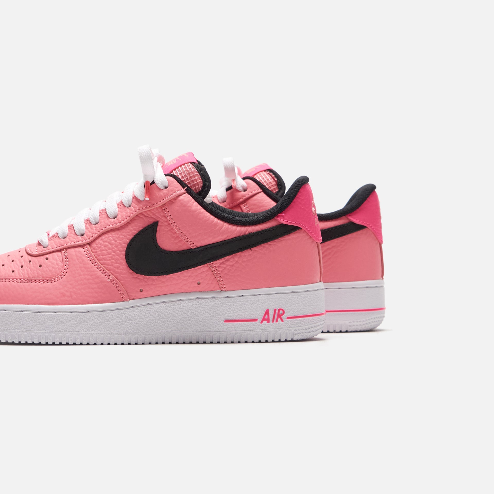 Nike Air Force 1 `07 LV8 - Pink Gaze / Black / White / Hyper Pink