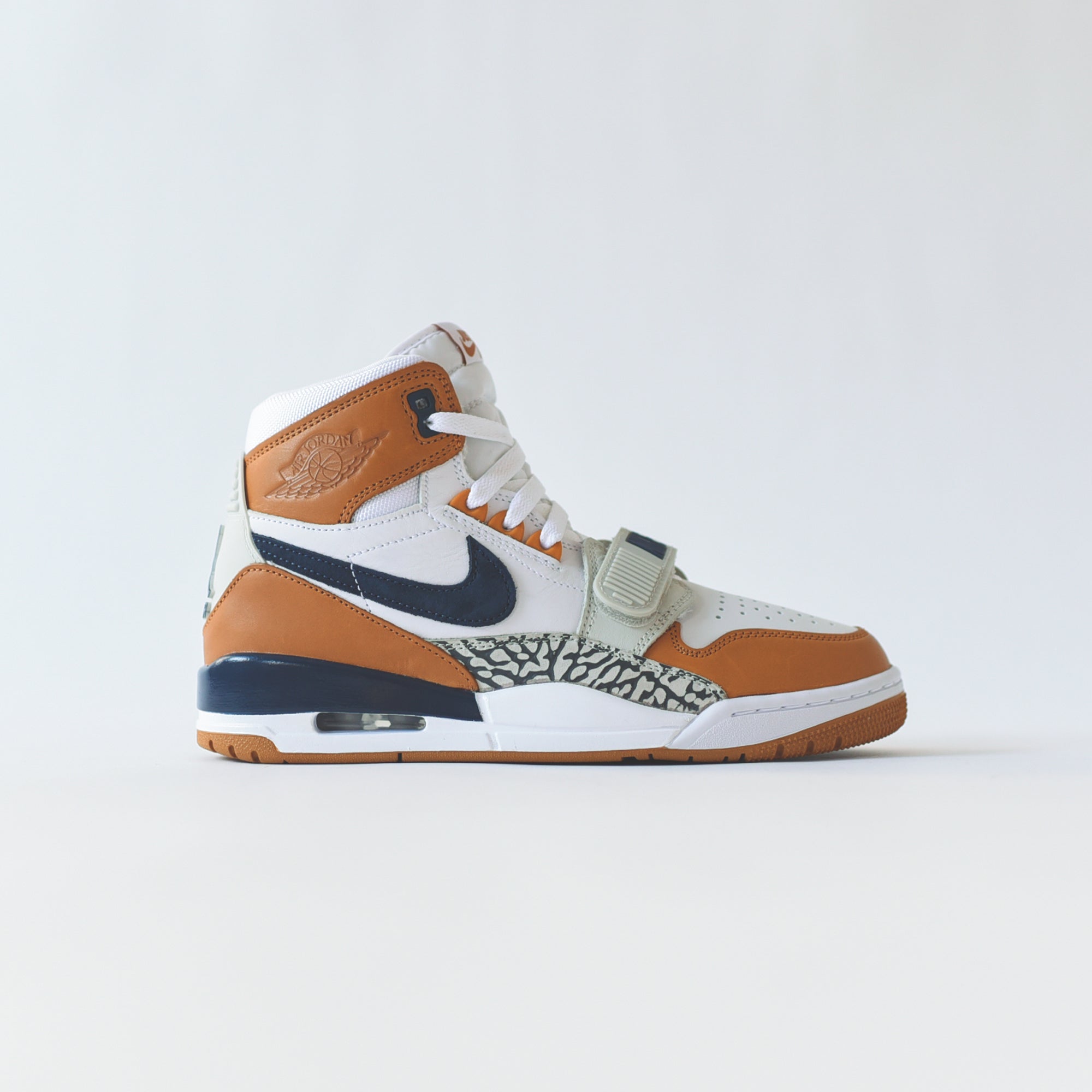 Nike Air Jordan Legacy 312 - White / Midnight Navy / Ginger – Kith