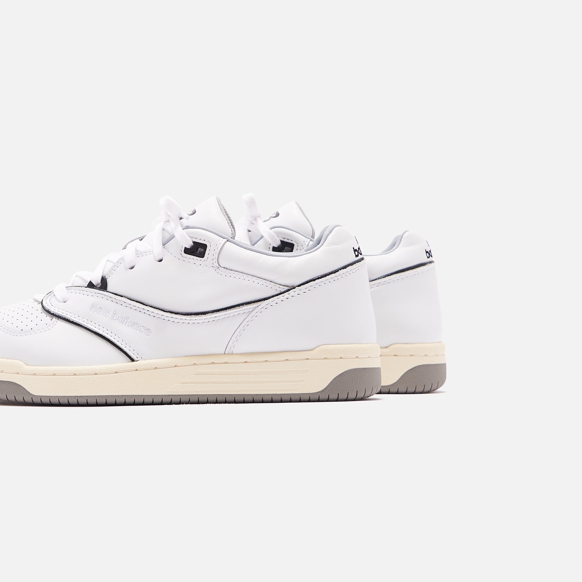 new balance サブバック self stanad ホワイト New Balance 9060 Sneakers White | Unisex | Junkyard