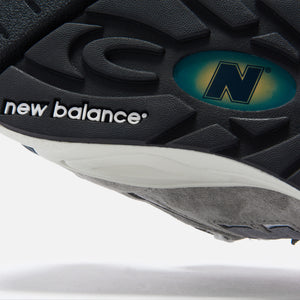 New Balance 990 v2 - Grey / Dark Grey / White – Kith