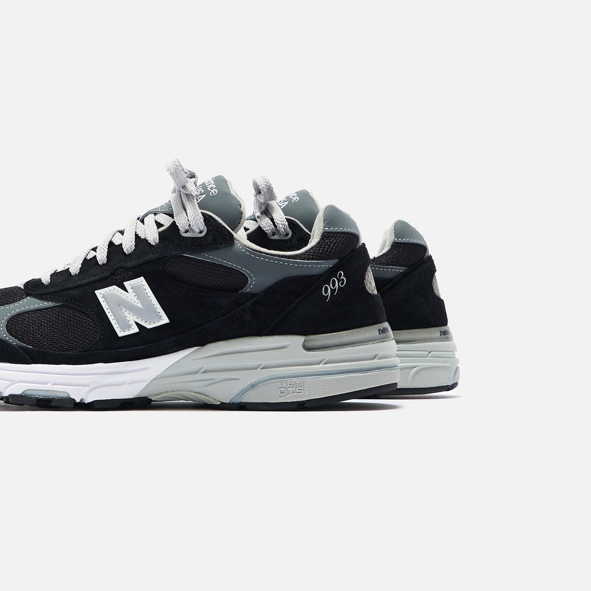 New Balance 993 - Black / White