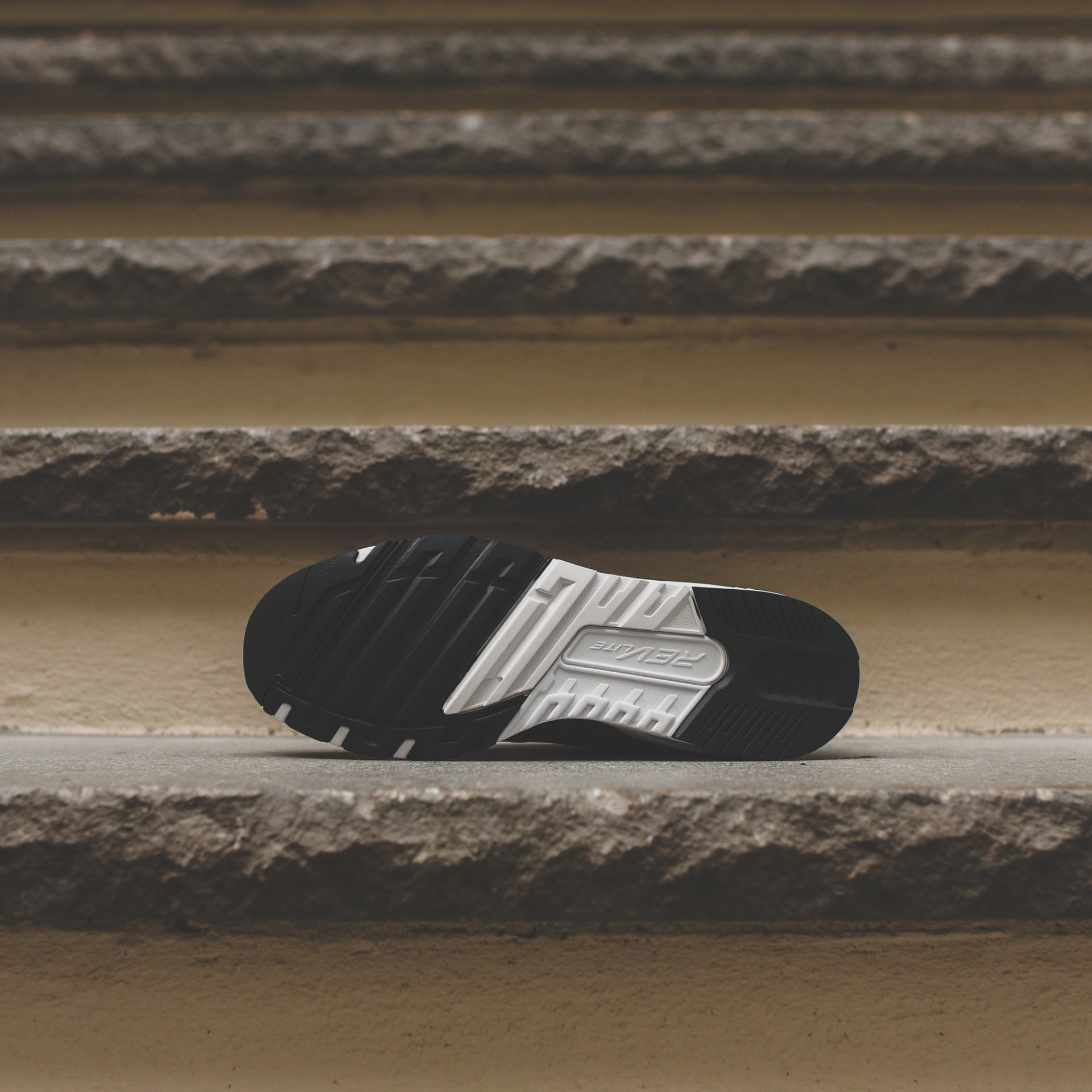 New Balance ML1530V1 - Grey / Khaki