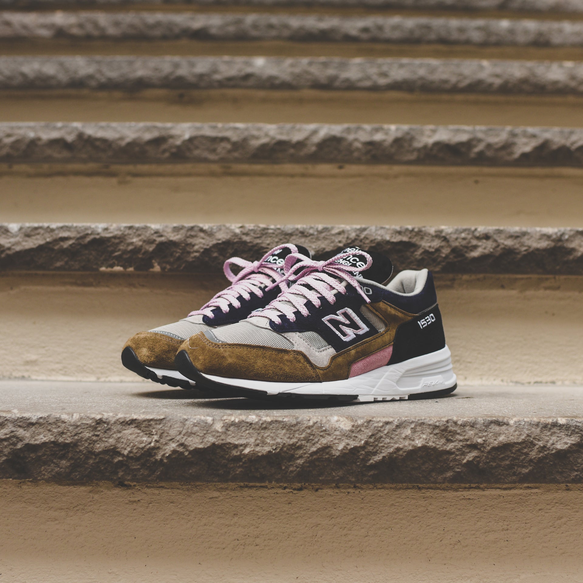 New Balance ML1530V1 - Grey / Khaki