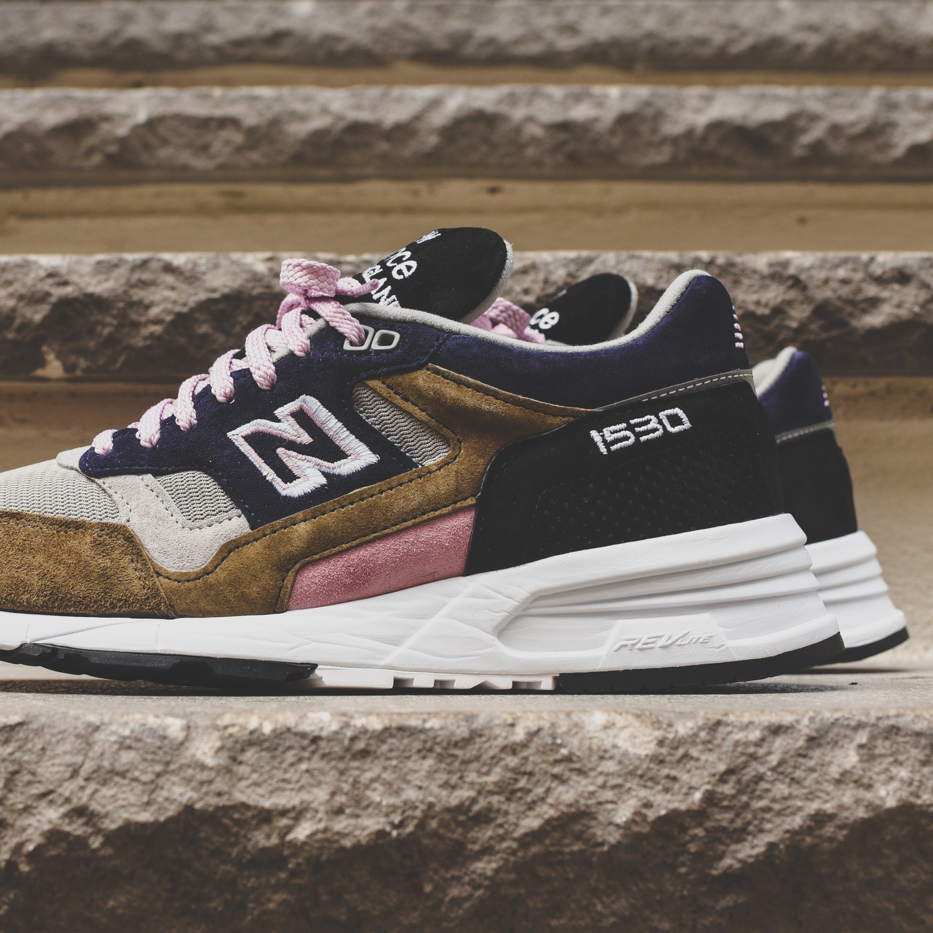 New Balance ML1530V1 - Grey / Khaki