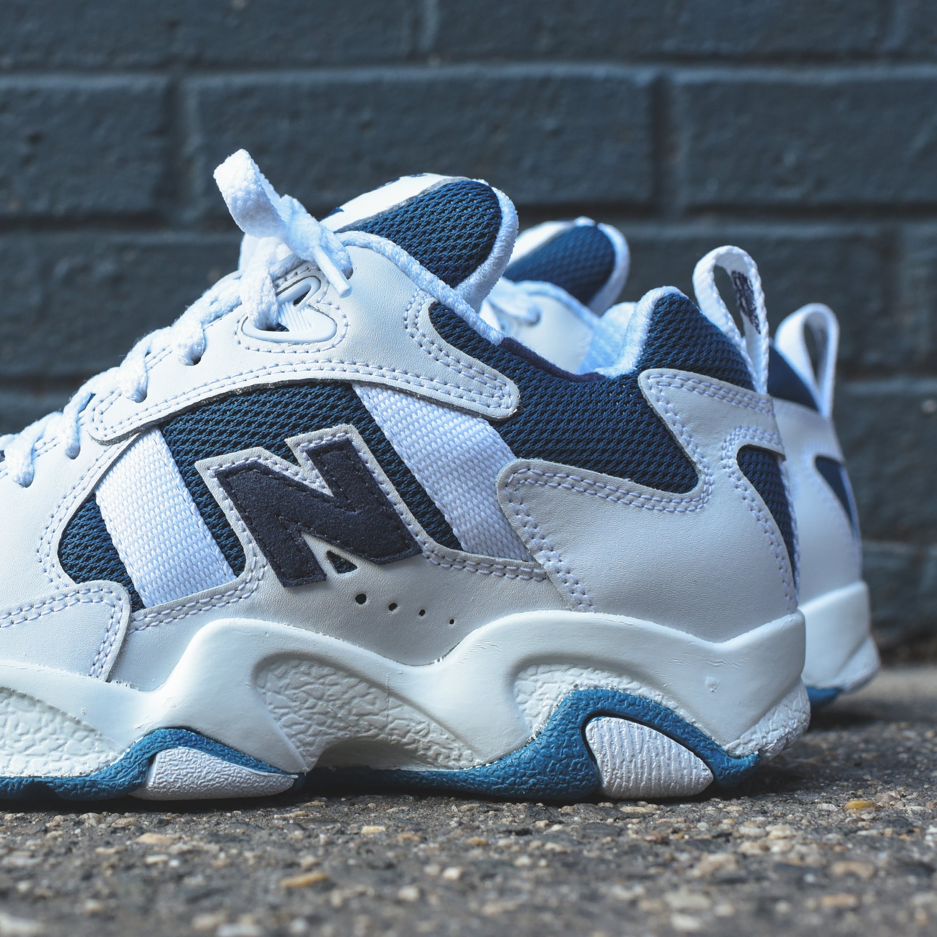New Balance ML650 V1 - White / Navy