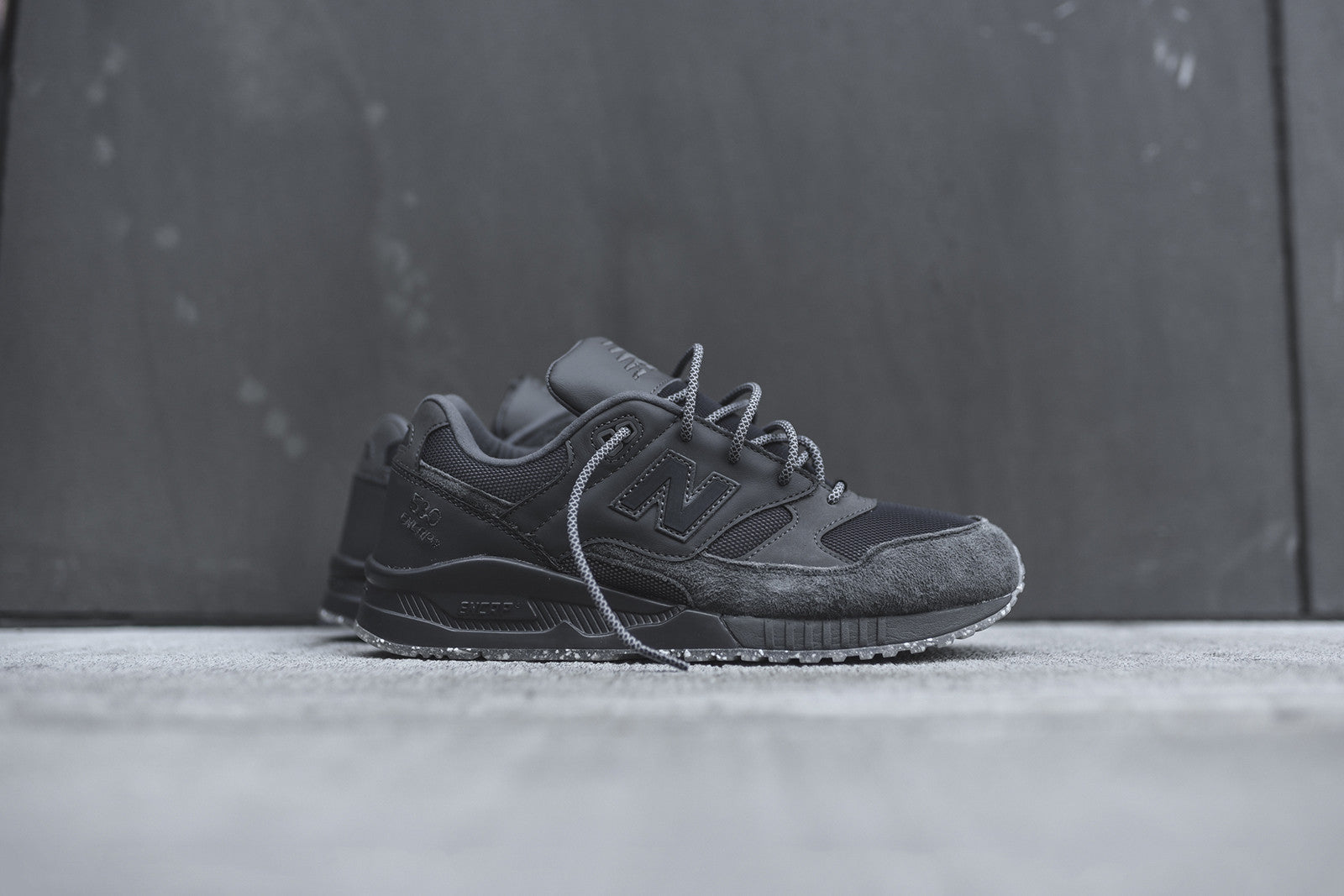New balance m530 elite dark grey / iridescent on sale