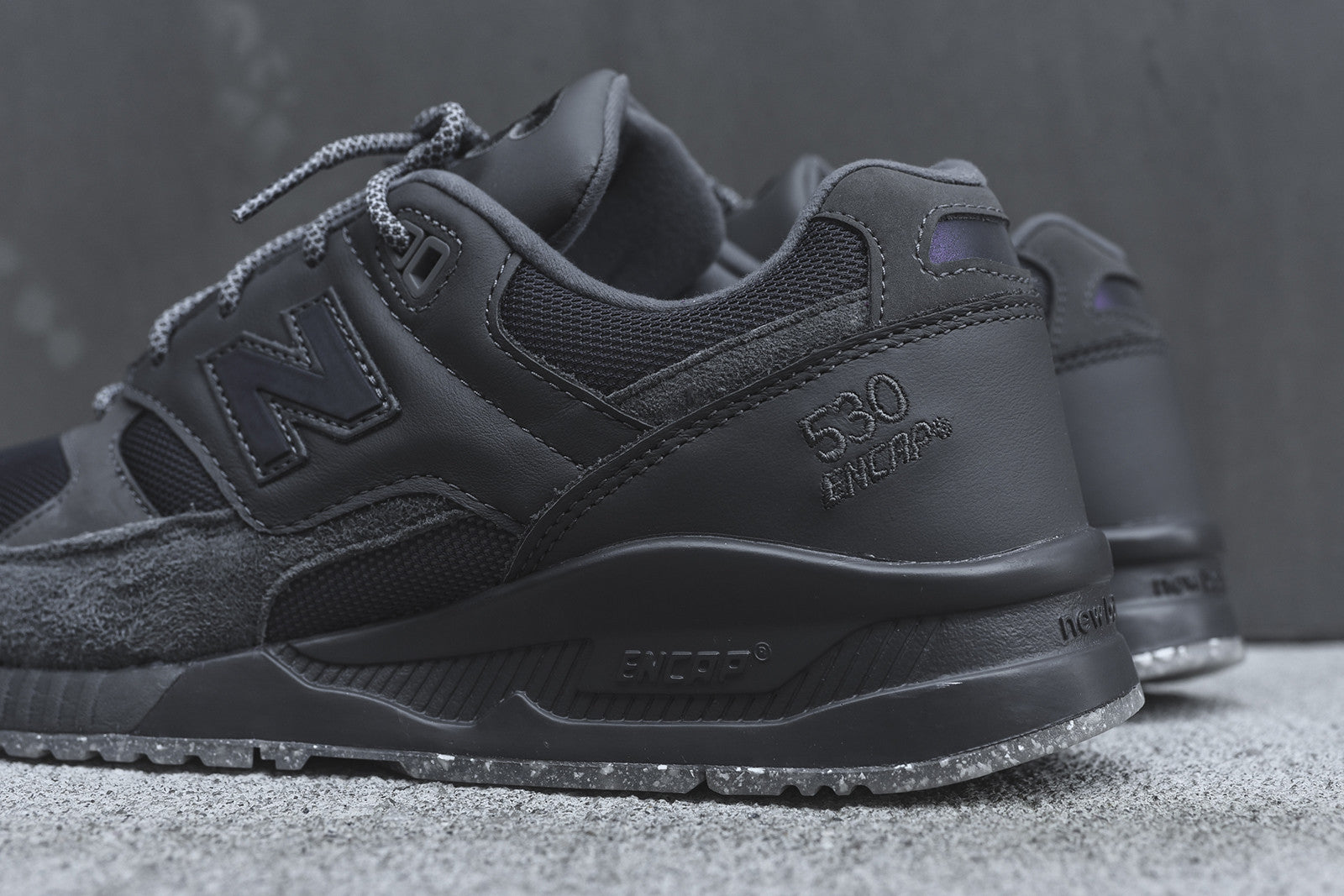New Balance M530 Elite - Dark Grey / Iridescent
