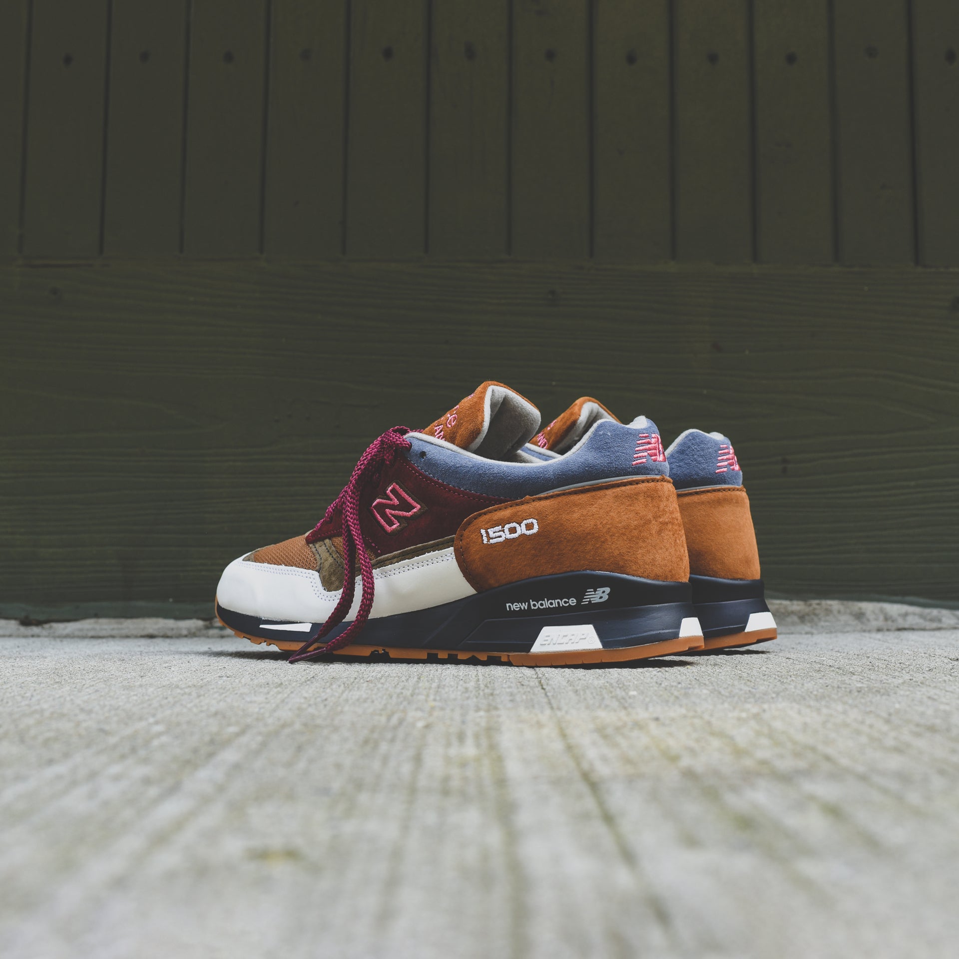 New Balance ML1500V1 - Burgundy / White