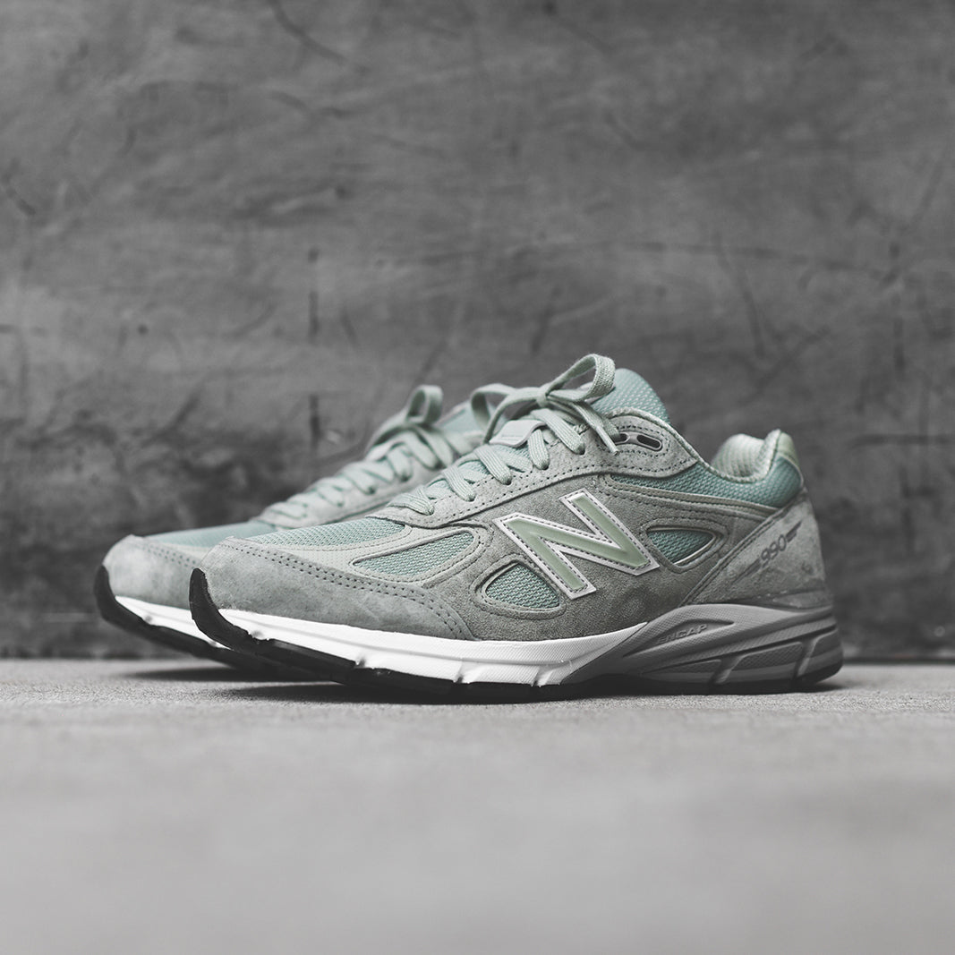 New Balance M990 V4 - Silver / Mint