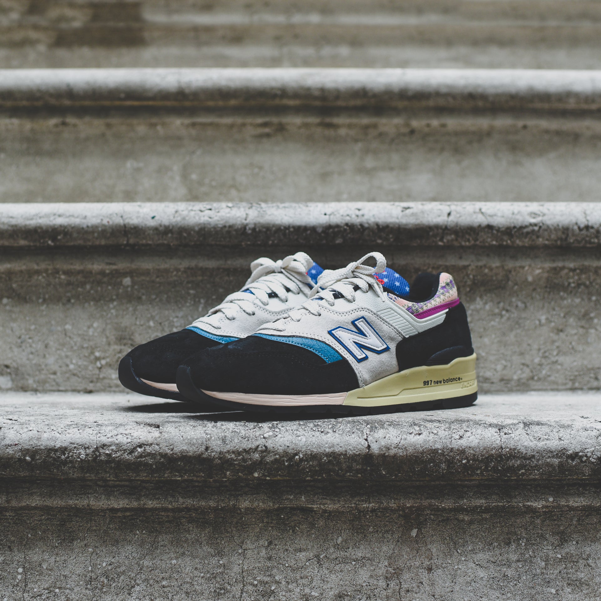 New Balance 997 - Black  / Nimbus