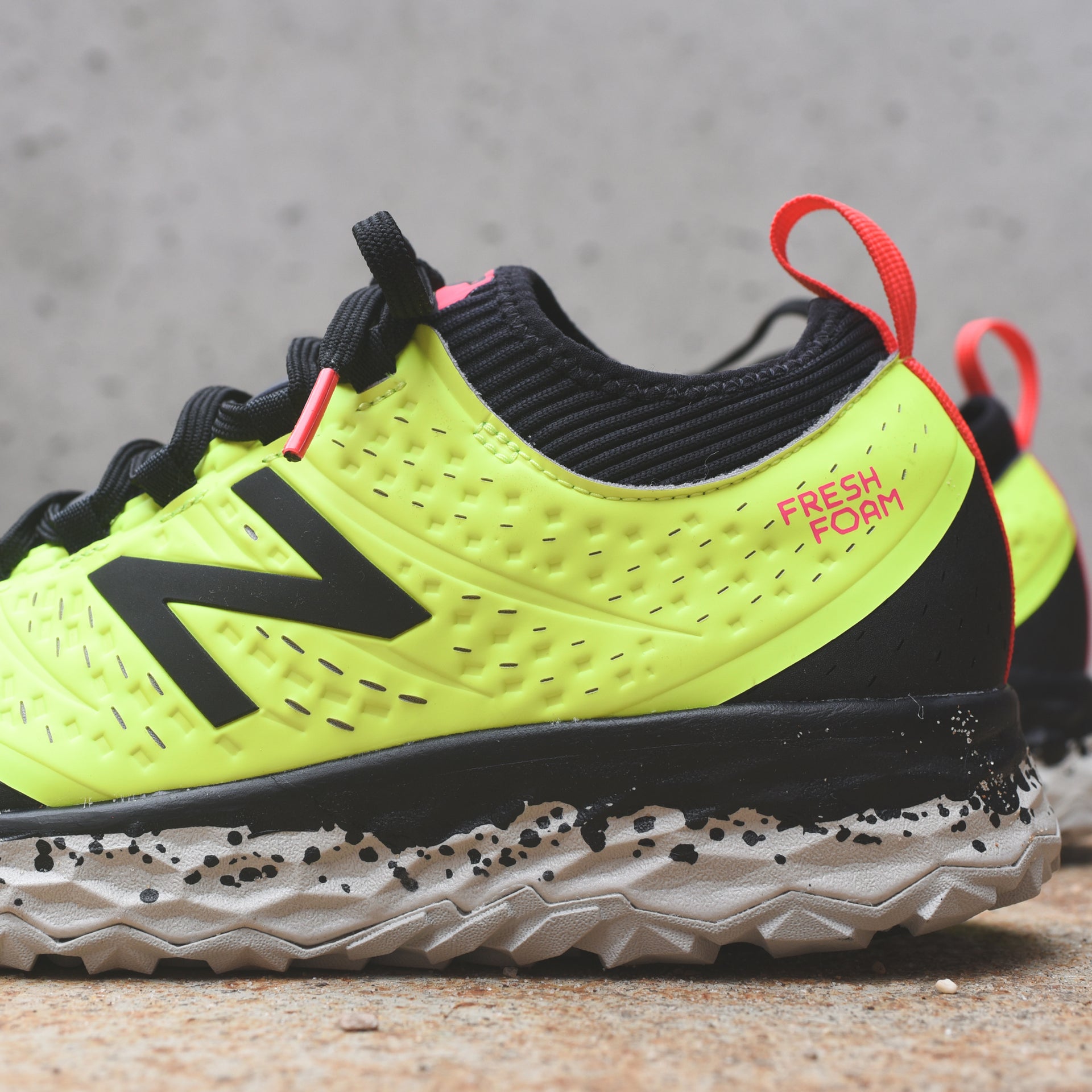 New Balance MTHIERY3 - Neon Yellow / Black / Grey