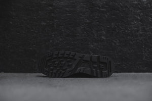New Balance Niobium Boot - Black / White