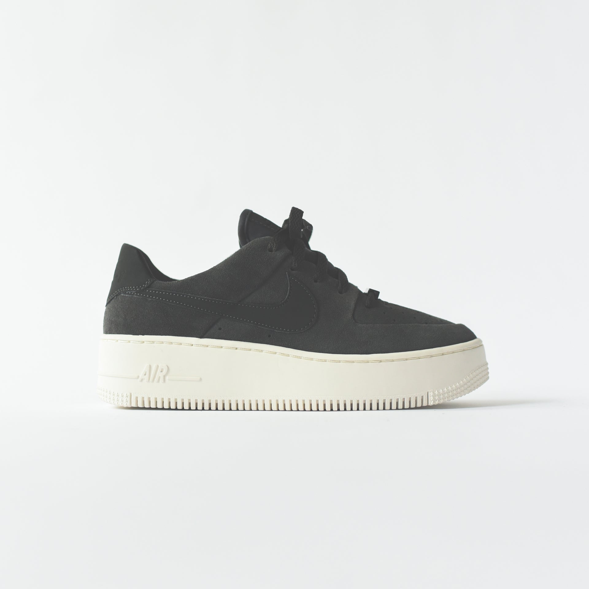 Nike WMNS Air Force 1 Sage Low - Night Stadium / Phantom