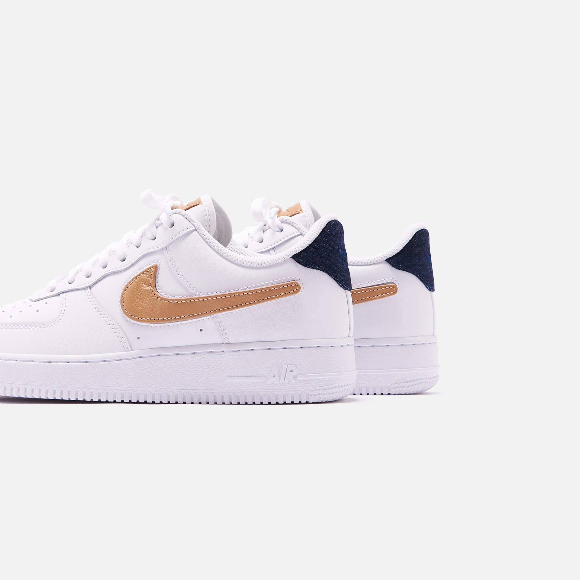 Nike Air Force 1 '07 LV8 3FA19 - White / Obsidian