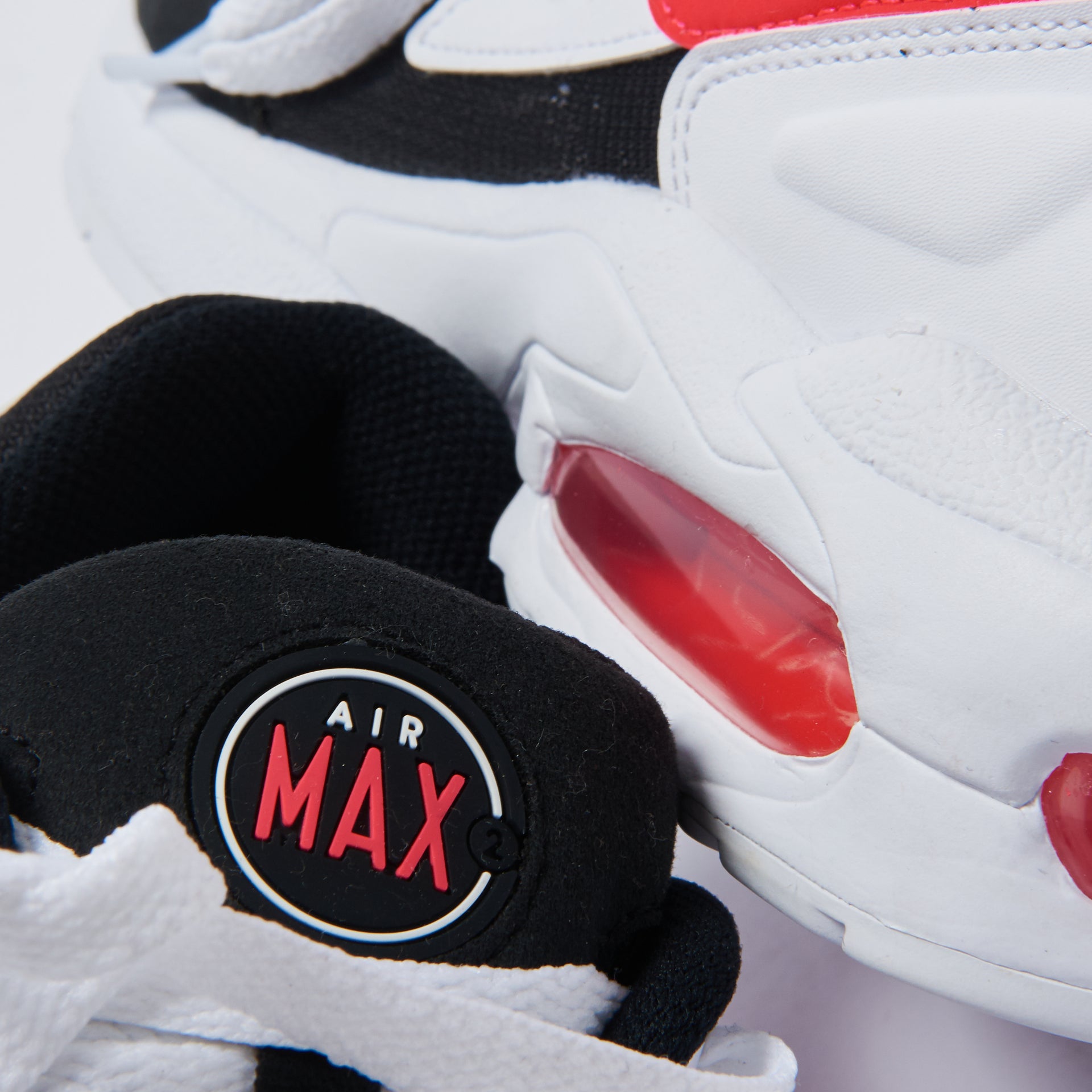 Nike WMNS Air Max 2 Light - Black / Red Orbit / White