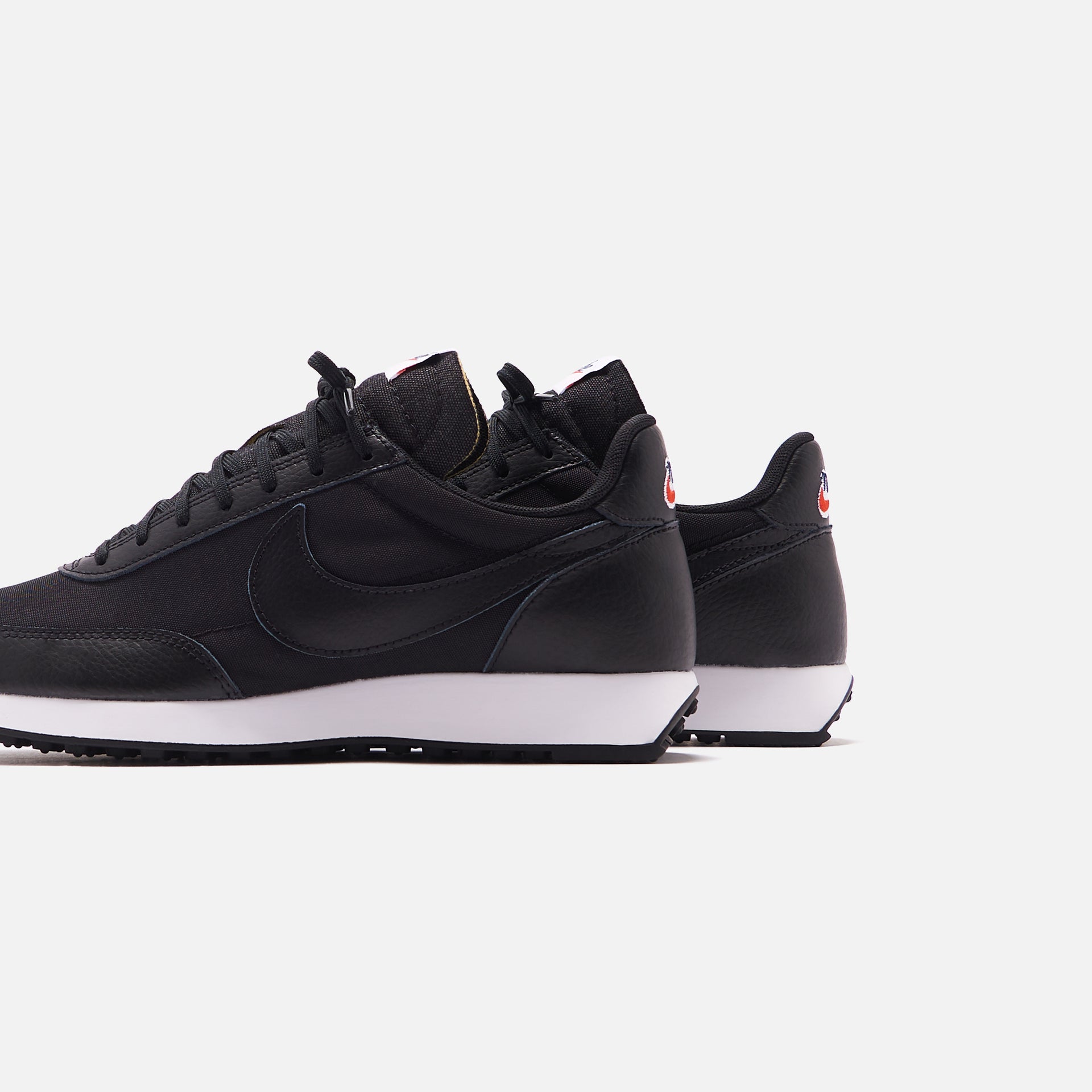 Nike Air Tailwind 79 SE - Black / Habanero Red