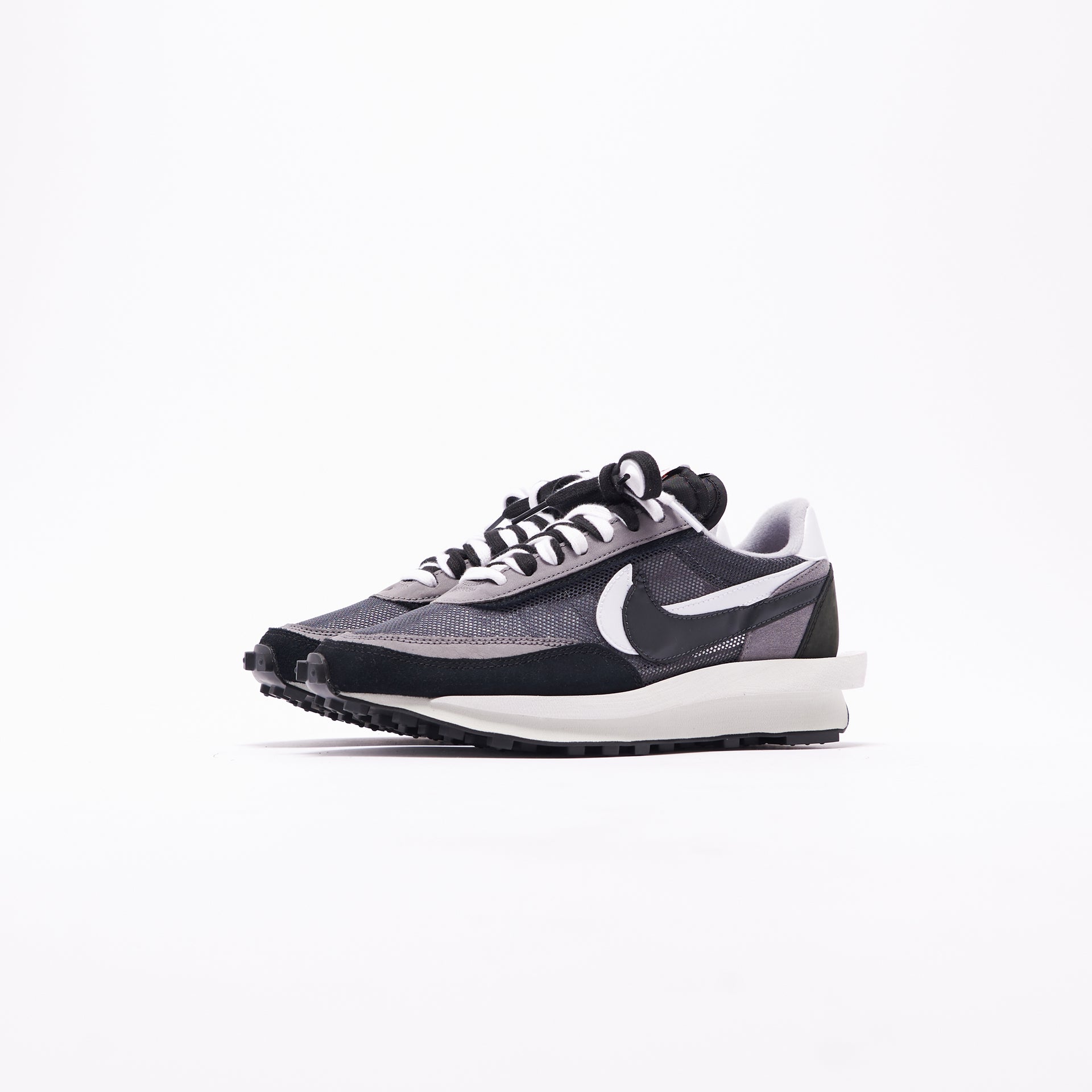 Nike x Sacai LDWaffle - Black / Anthracite / White / Gunsmoke