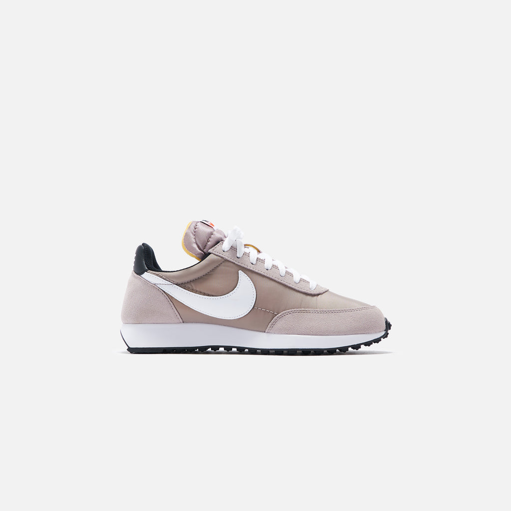 Nike Air Tailwind '79 - Pumice / White / Black / Team Orange â Kith