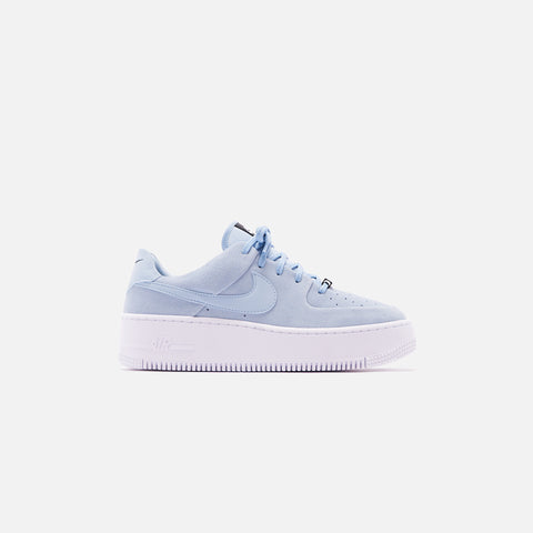 Nike WMNS Air Force 1 Sage Low- Light Armory Blue / White