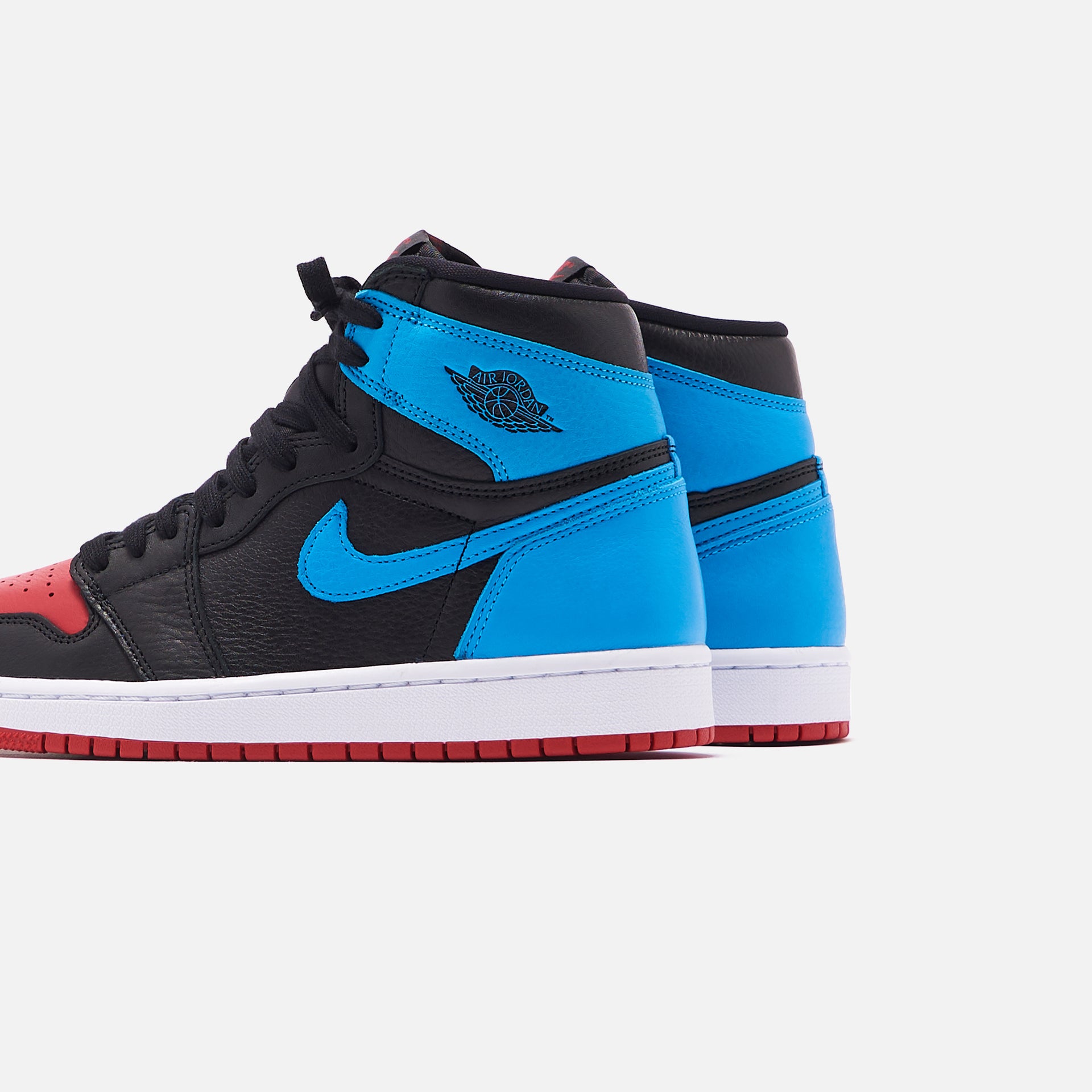 Nike WMNS Air Jordan 1 Retro High OG - Black / Powder Blue