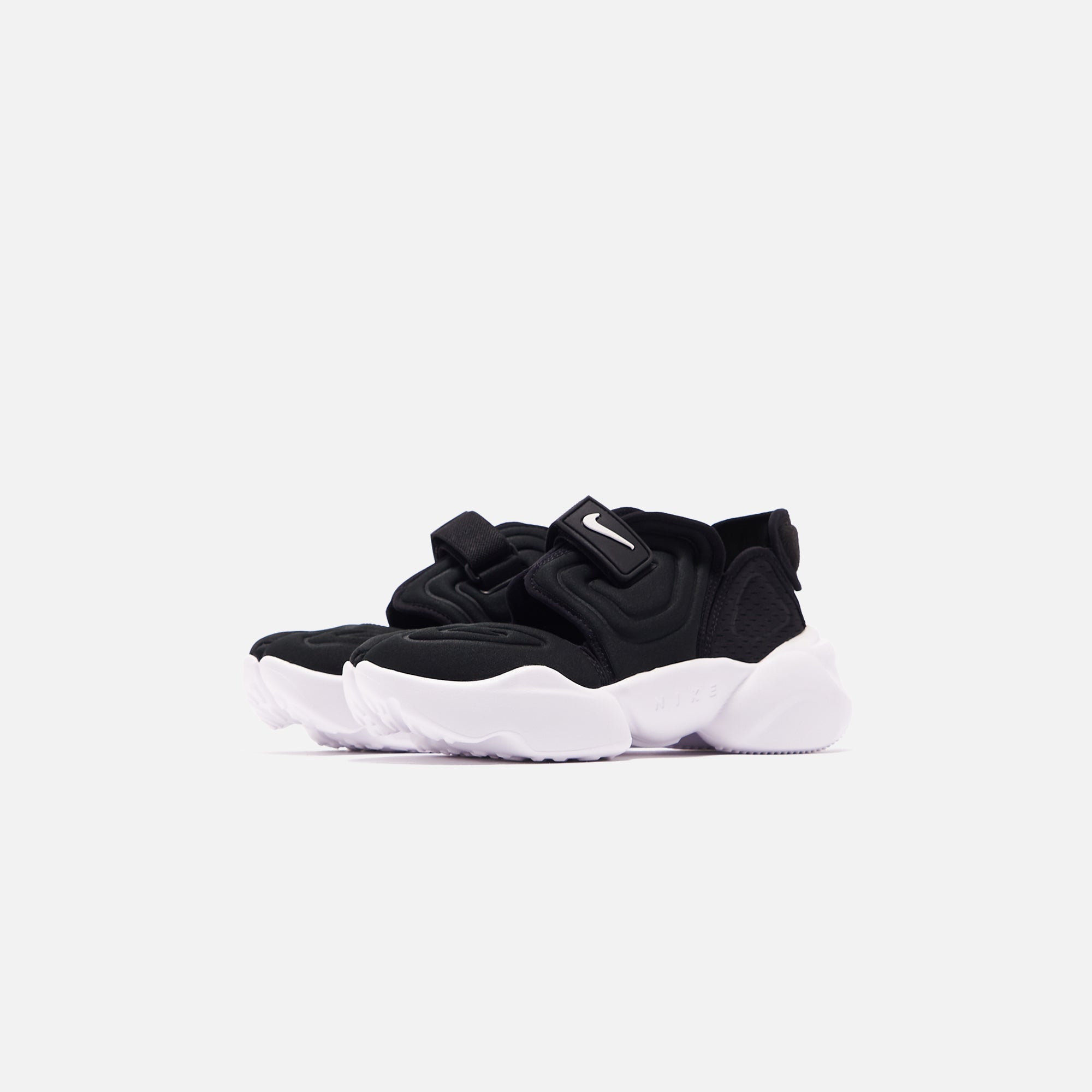 Nike WMNS Aqua Rift - Black / White – Kith
