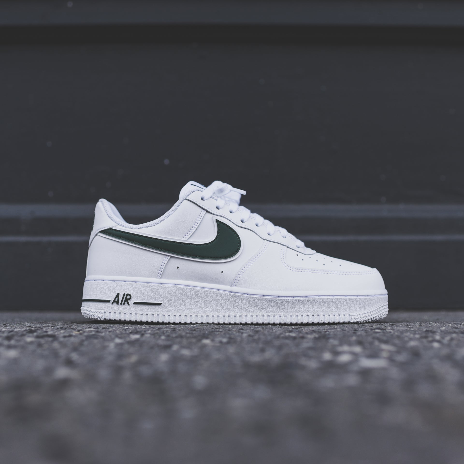 Nike Air Force 1 '07 3 - White / Cosmic Bonsai