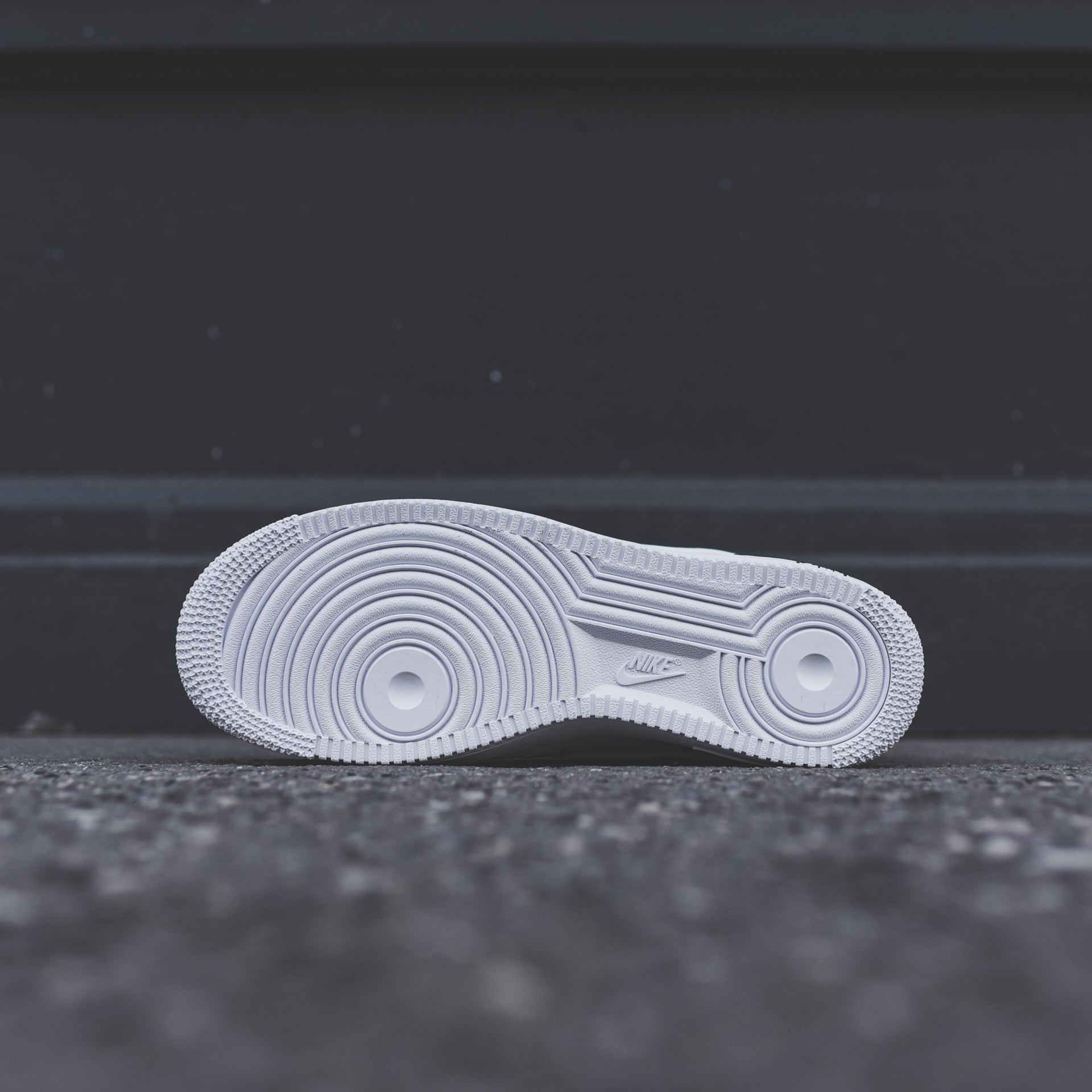 Nike Air Force 1 '07 3 - White / Cosmic Bonsai